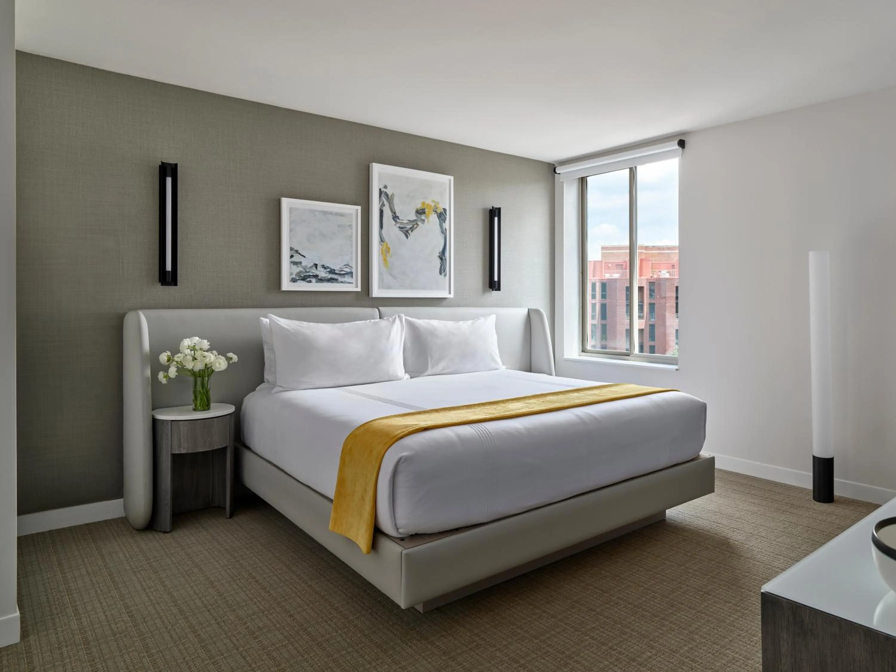 King Suite with Balcony in Hotel AKA Washington Circle