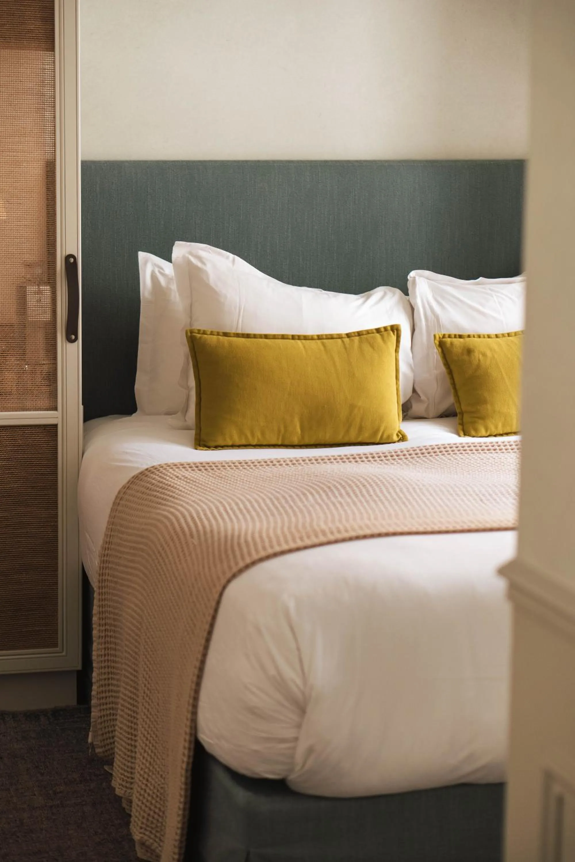 Standard Double Room in HOY Paris - Yoga Hotel