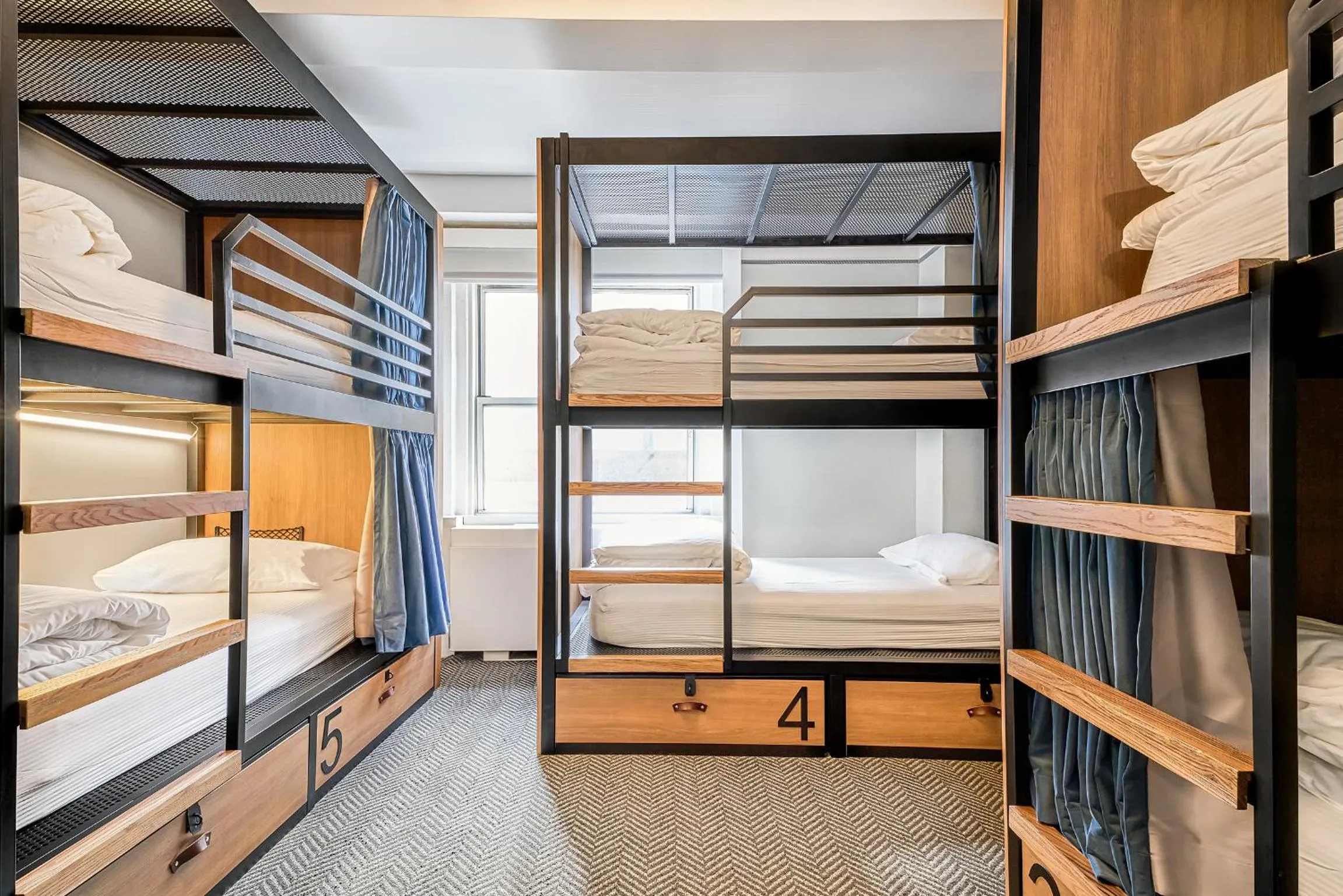 6-Bed Mixed Dormitory Room in Paramount Times Square - A Generator Hotel