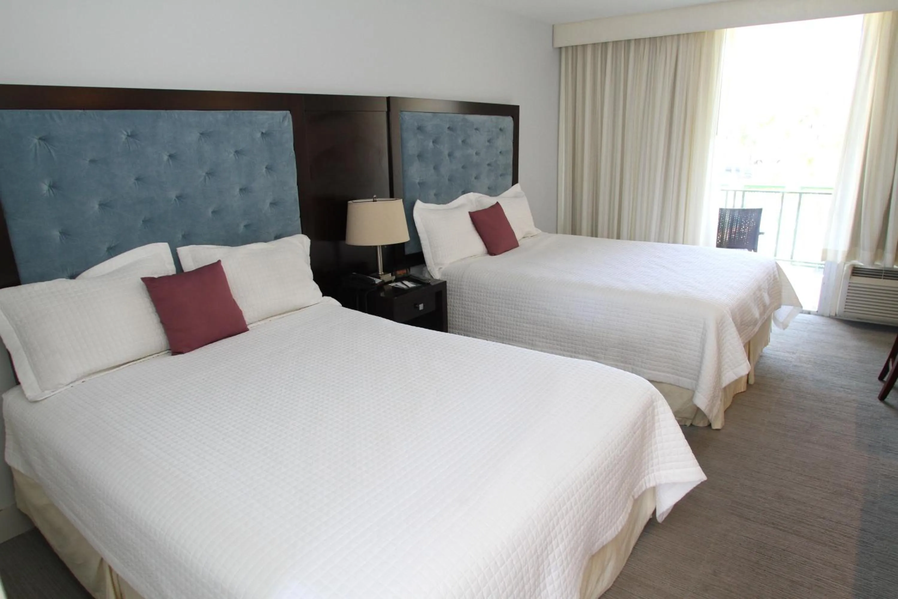 Queen Room in Hotel Chateaubleau