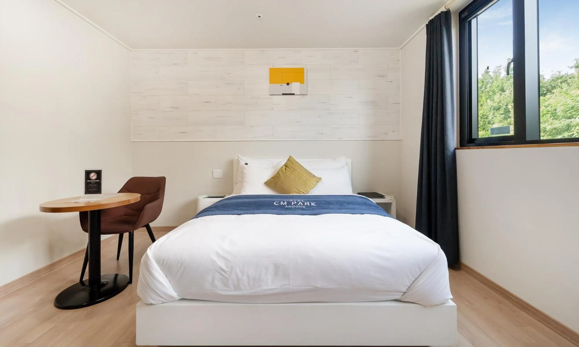 Standard Double Room in CM Park Hotel