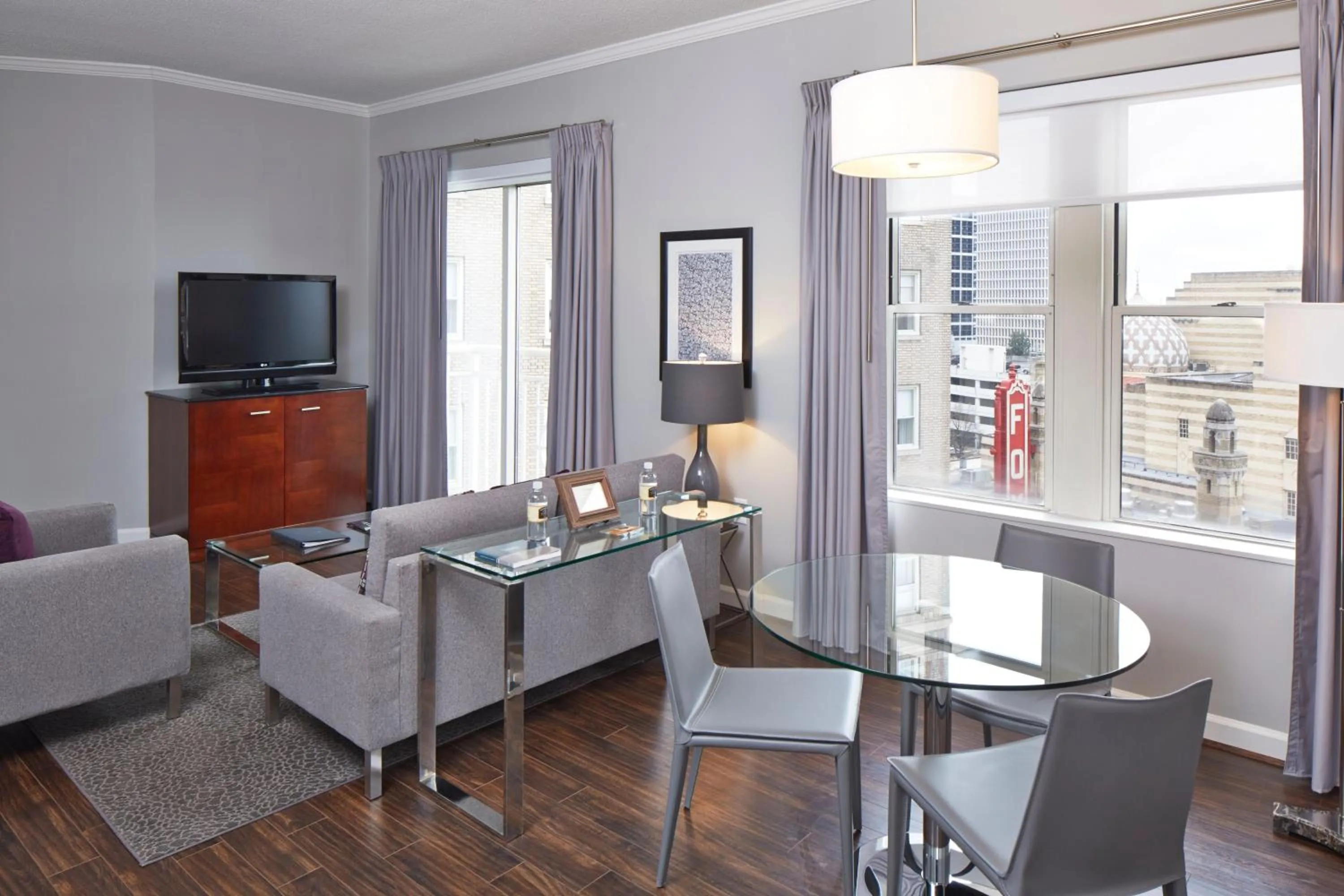 One Bedroom Apartment with Kitchen in The Georgian Terrace