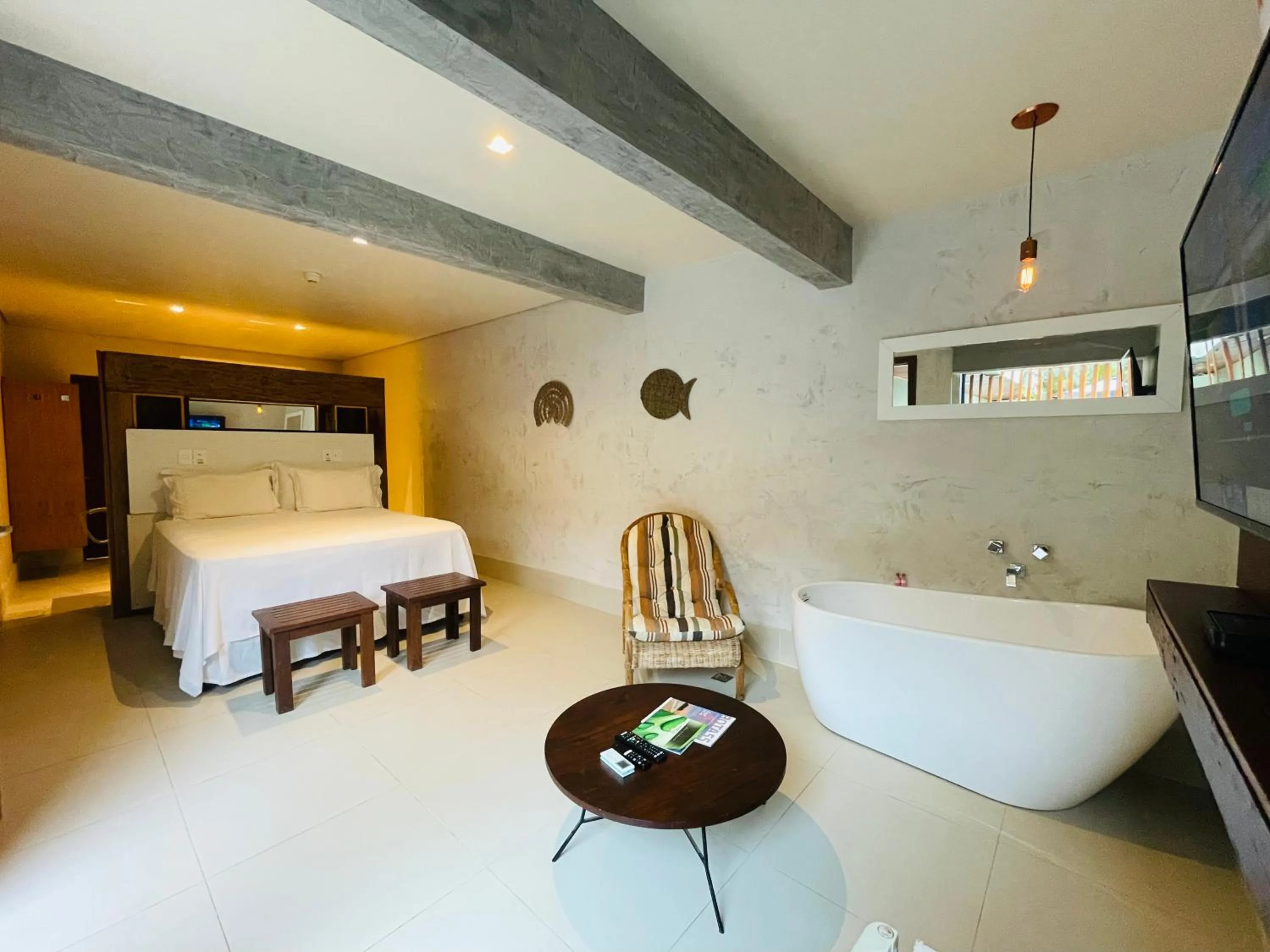 Deluxe Double Room with Bath in Hiu Hotel