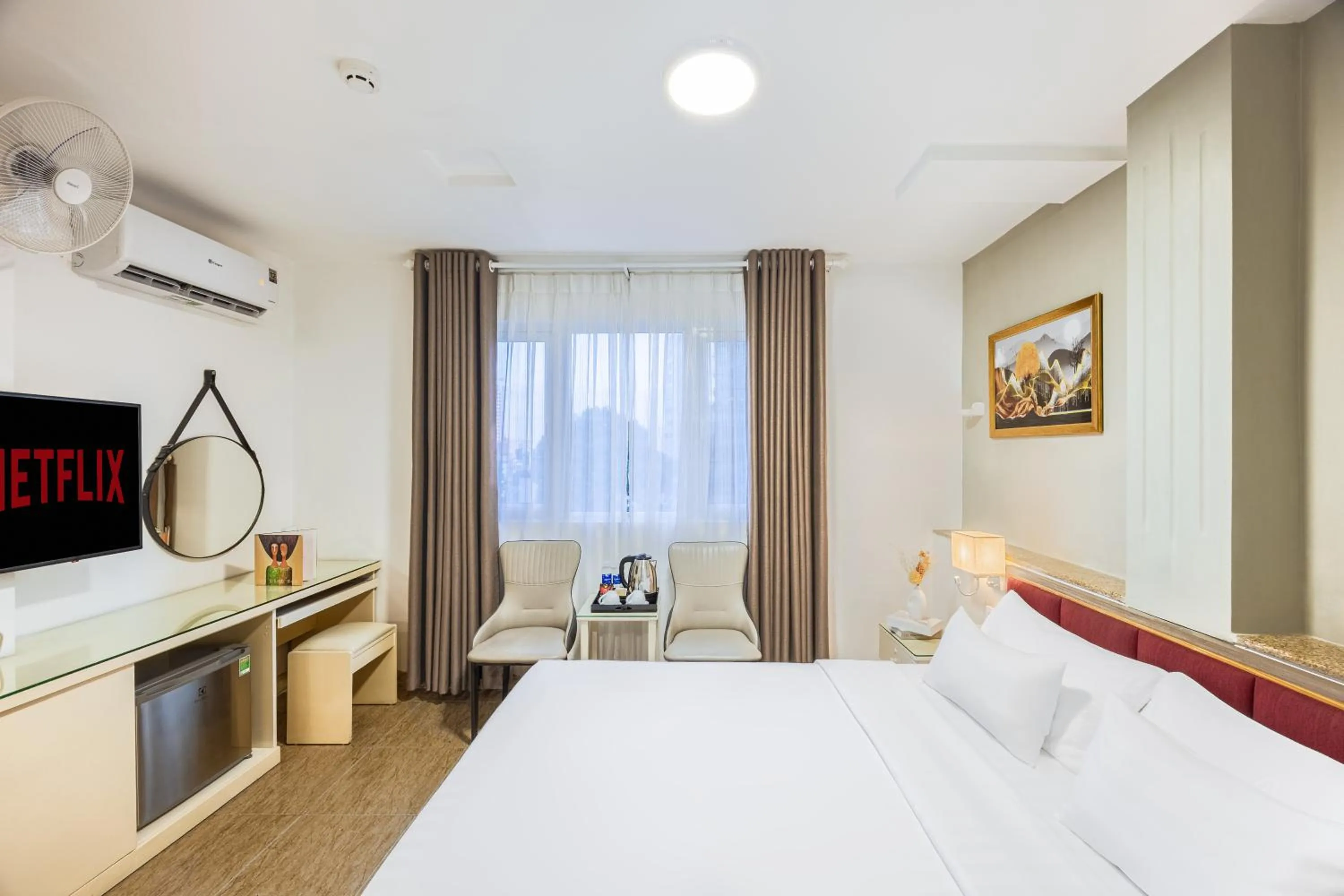 Deluxe Double Room in A25 Hotel - 22 Nguyễn Cư Trinh