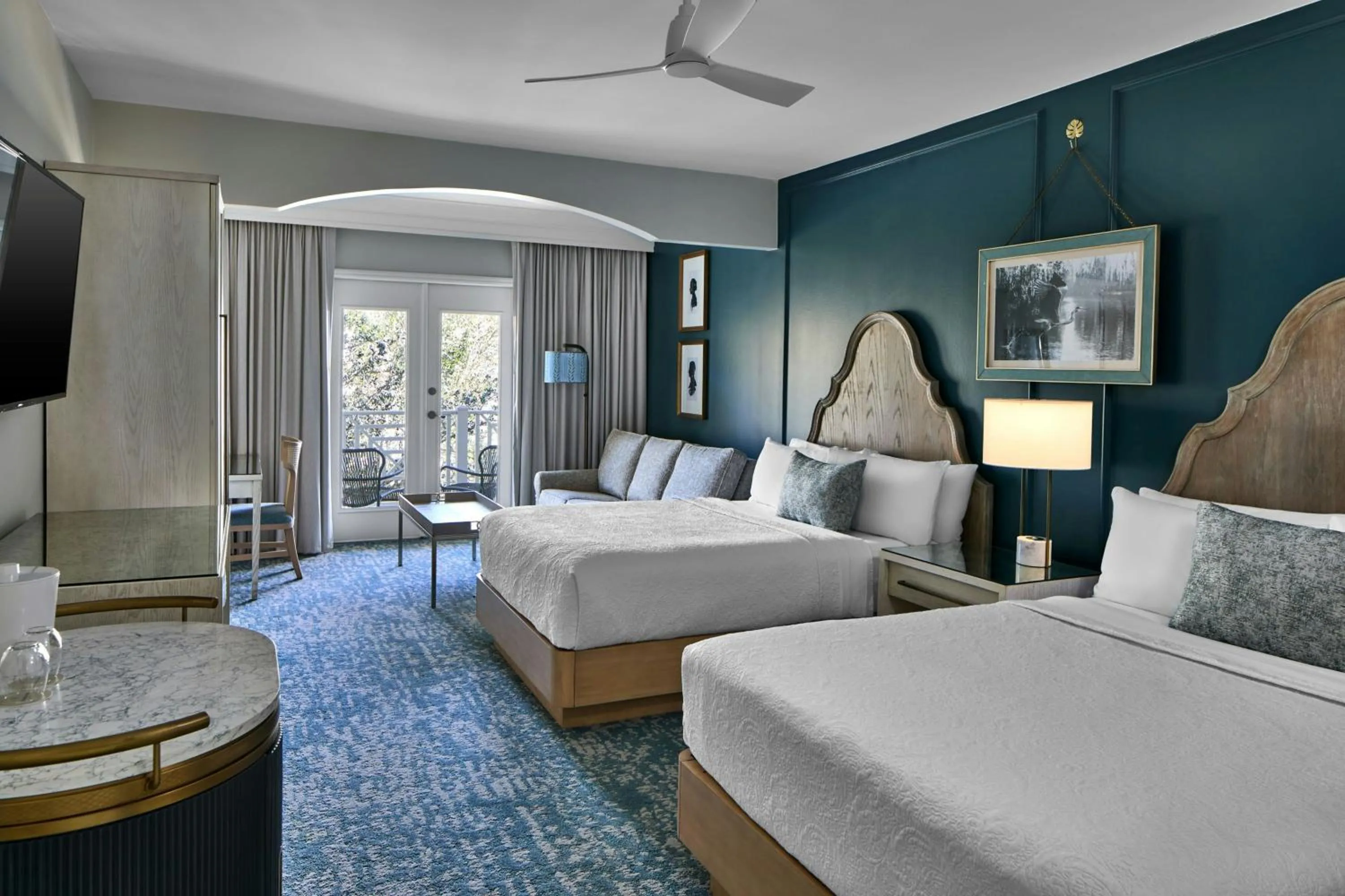 Queen Studio with Sofa Bed and Adapted Tub - Mobility Accessible in The Inn at Celebration, Autograph Collection