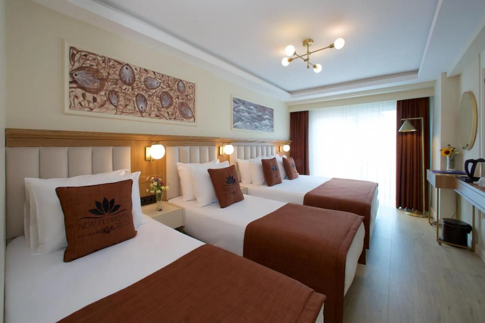 Superior Quadruple Room in New Florenta Hotel