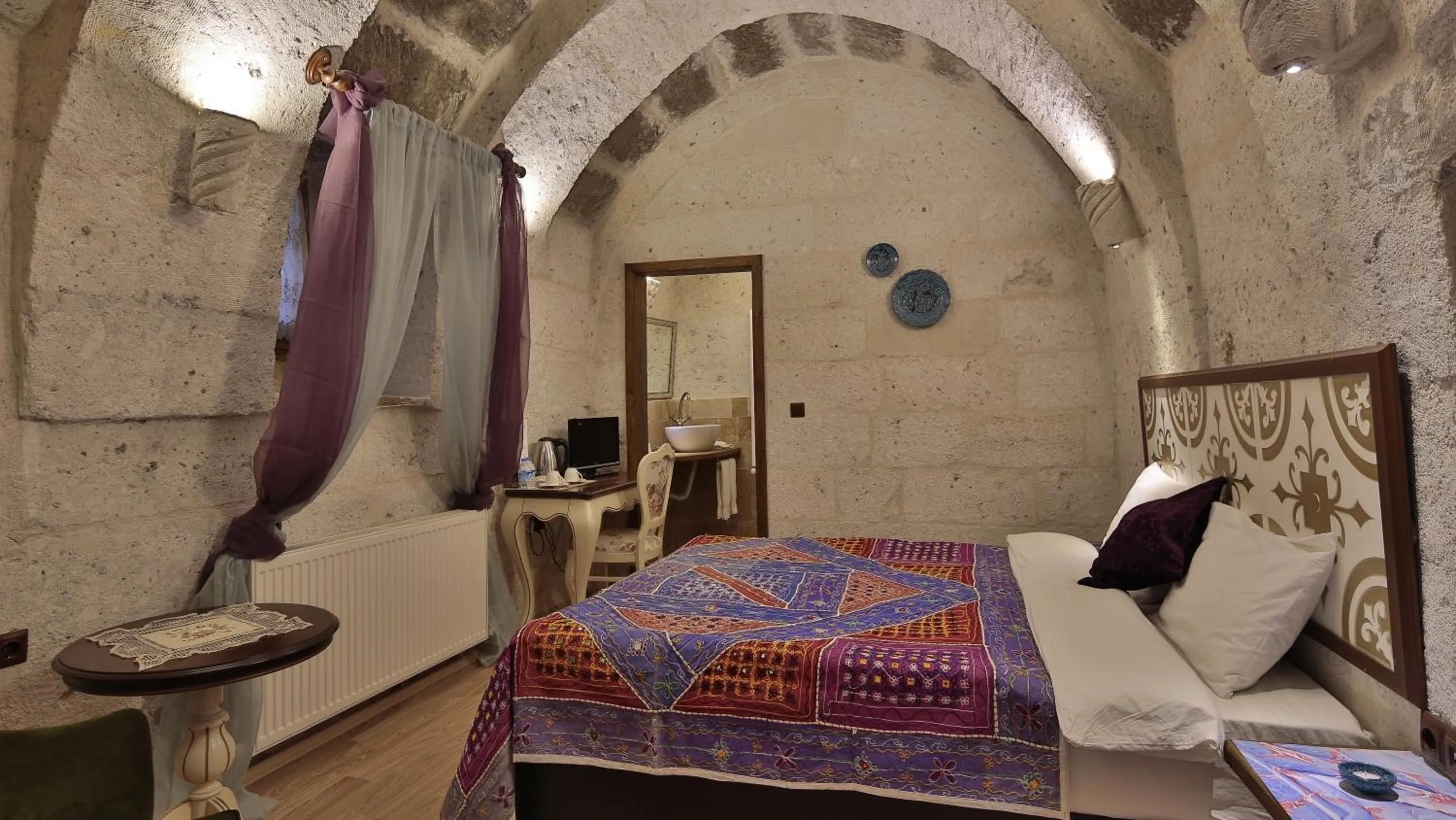 Stone Arch Room - single occupancy in Sakli Konak Cappadocia Hotel&Restaurant