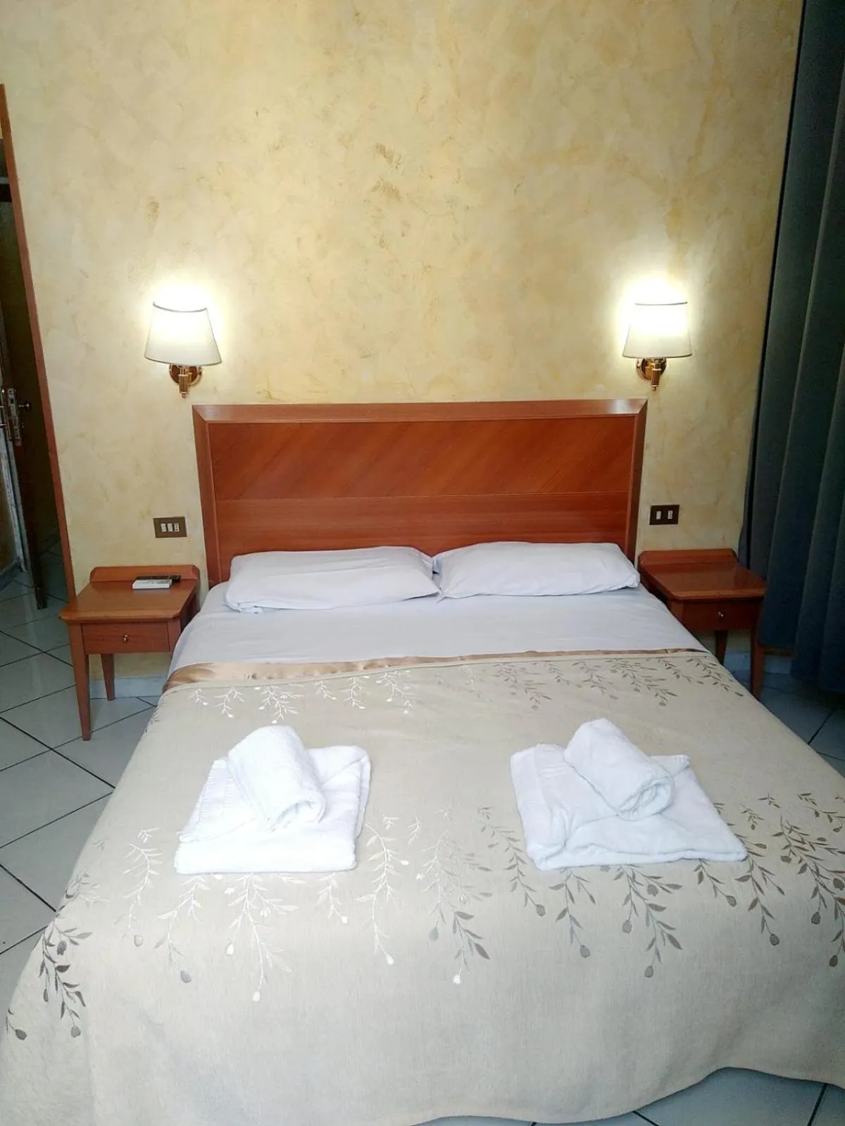 Double or Twin Room in Hotel Ferrari
