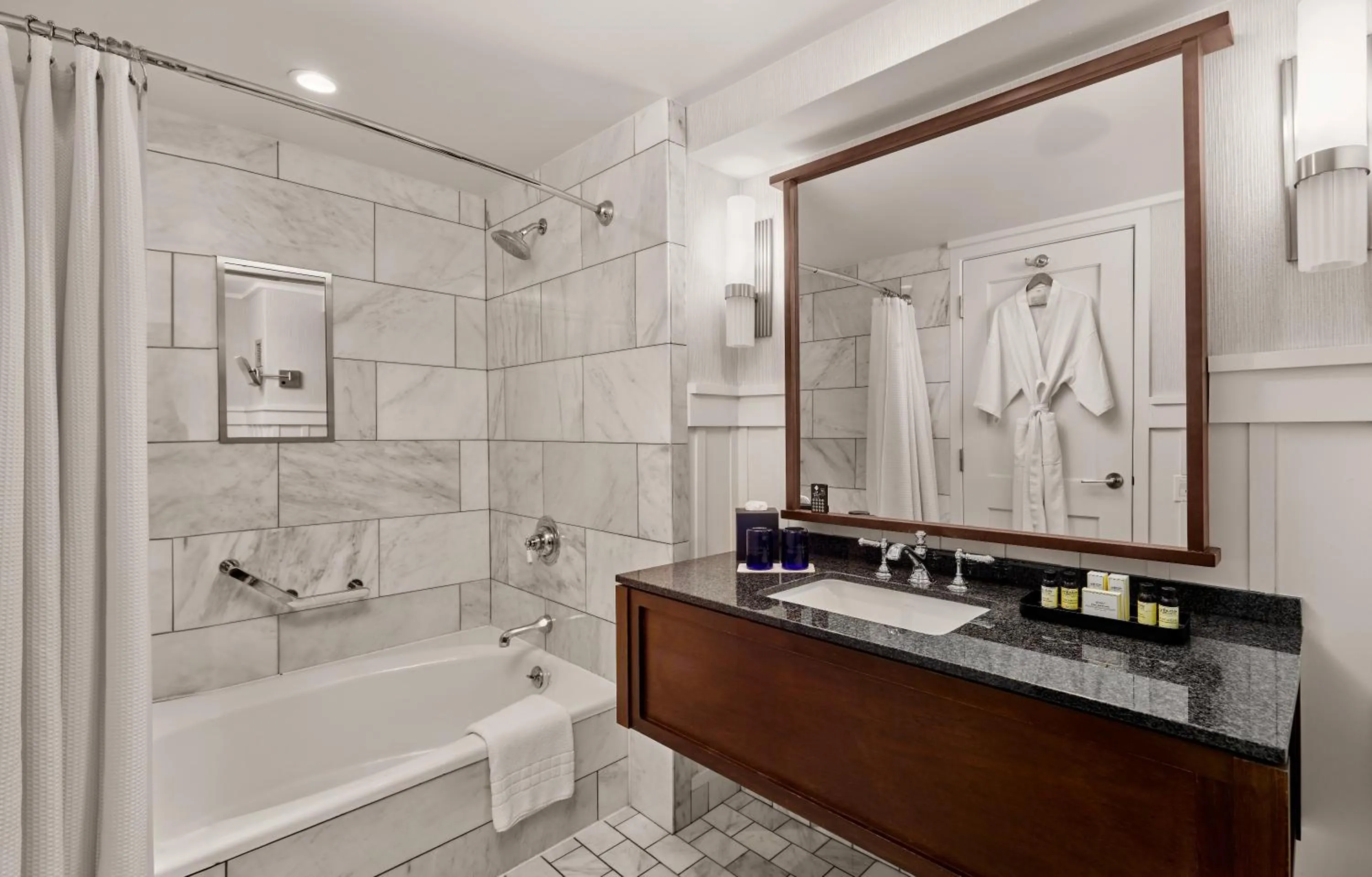 Deluxe King Room in The Charles Hotel in Harvard Square