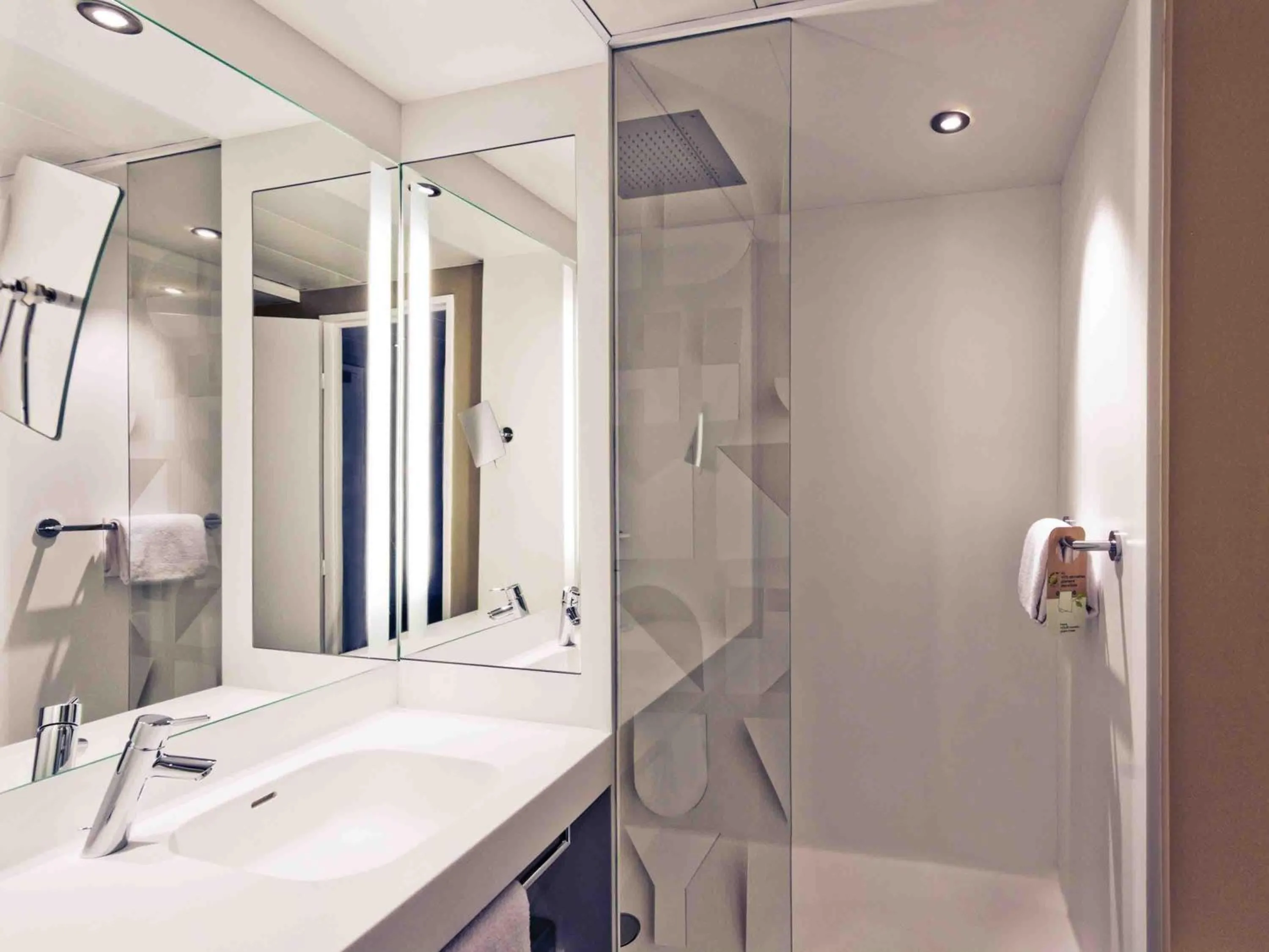 Standard Duble Room in Mercure Rennes Centre Parlement