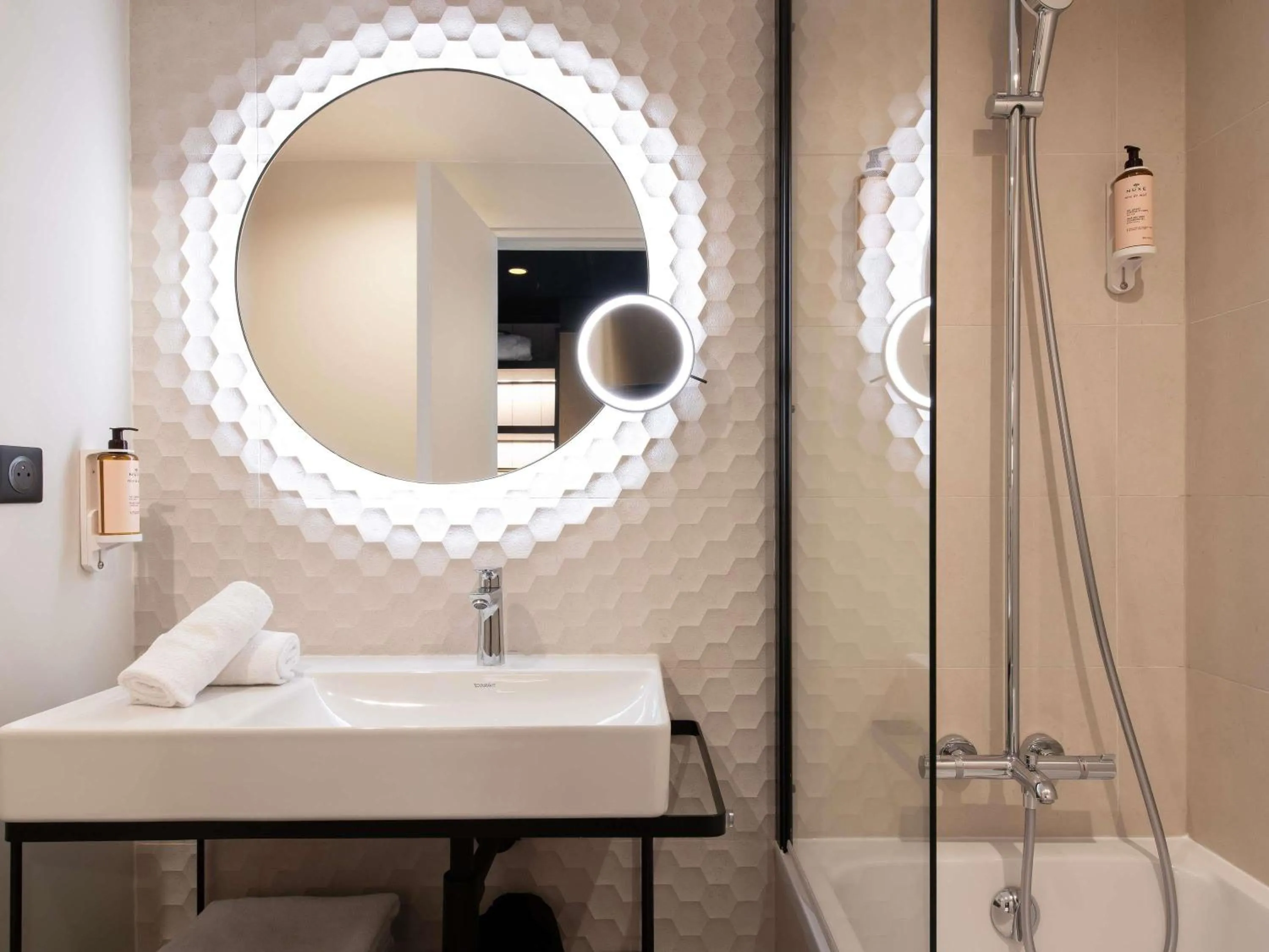 Classic Double Room in Mercure Paris Bercy Bibliothèque