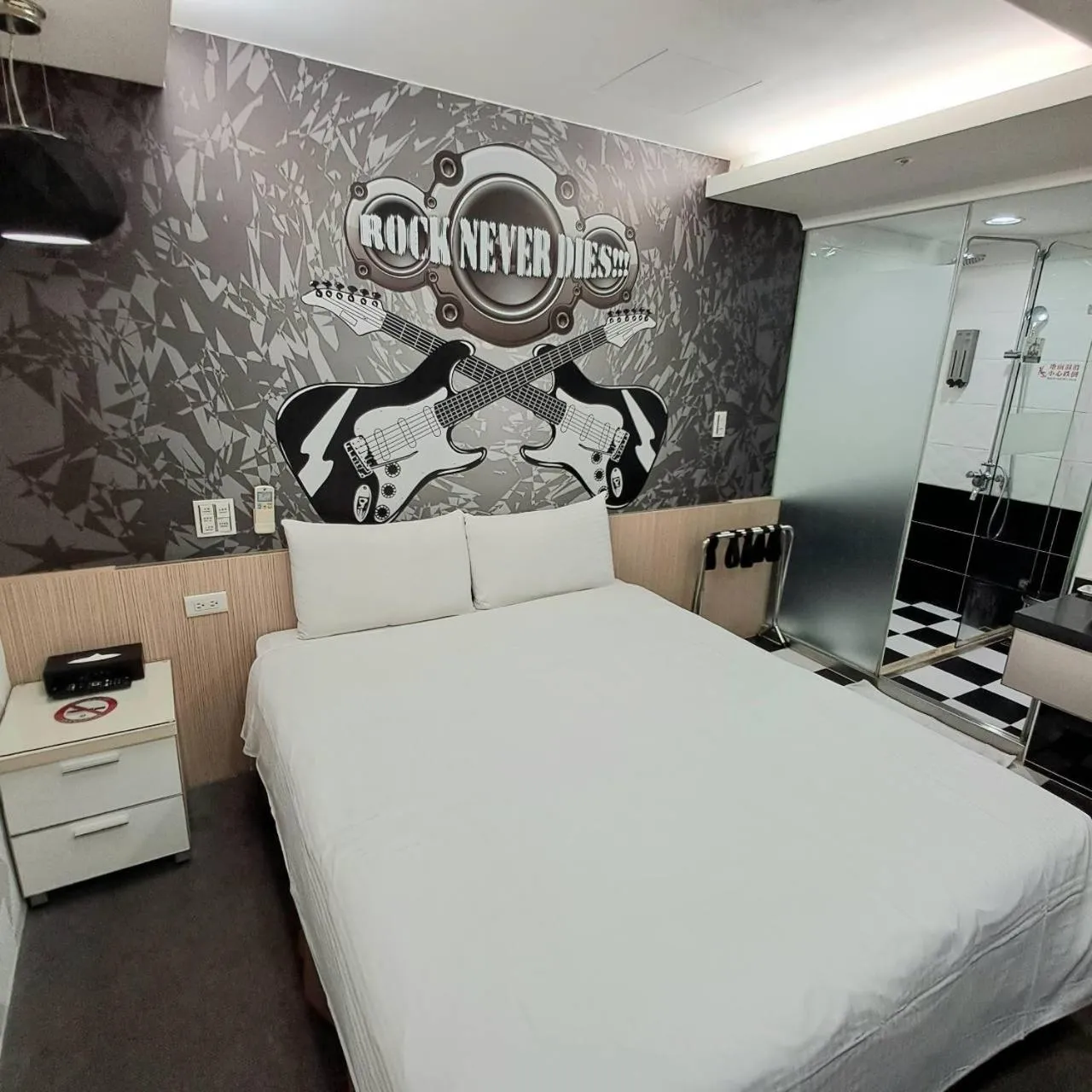 Standard Double Room (No Windows) in Morwing Hotel Fuzhong