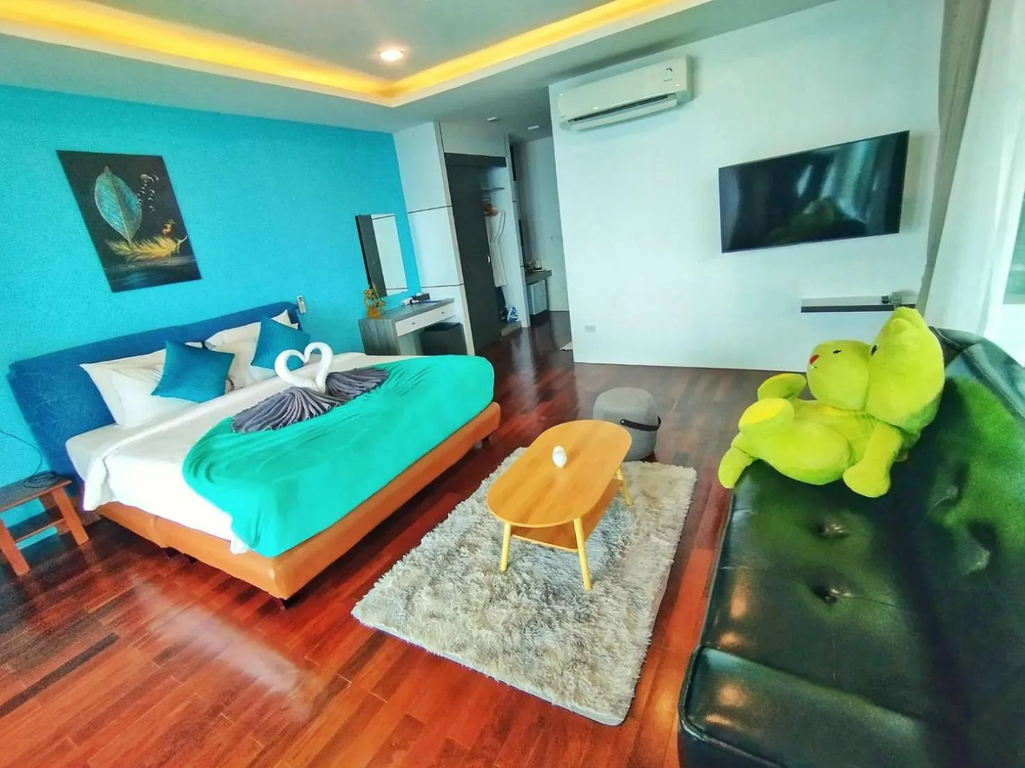 Deluxe Ocean View with Jacuzzi in Phi Phi Mountain Beach Resort SHA Certified