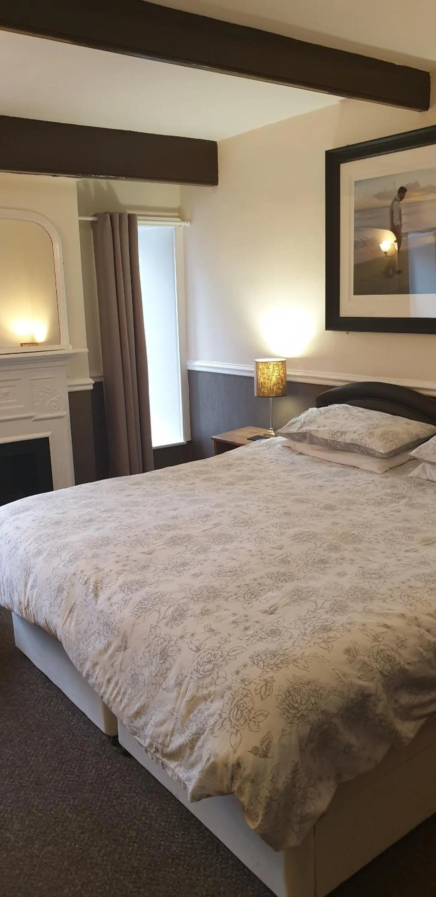 Standard Twin Room - single occupancy in Red Lion Inn