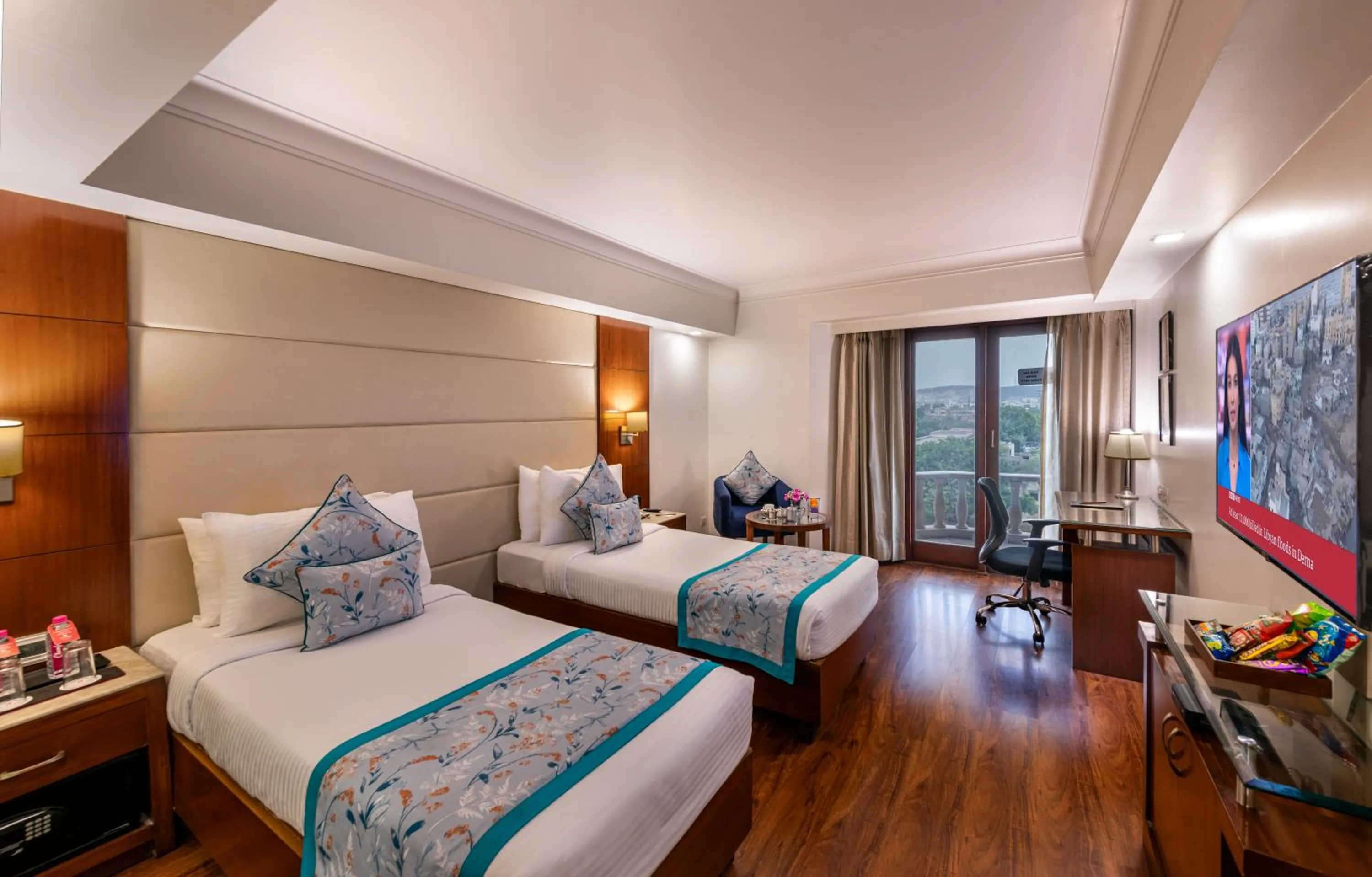 Deluxe Twin Room in Lords Plaza Jaipur