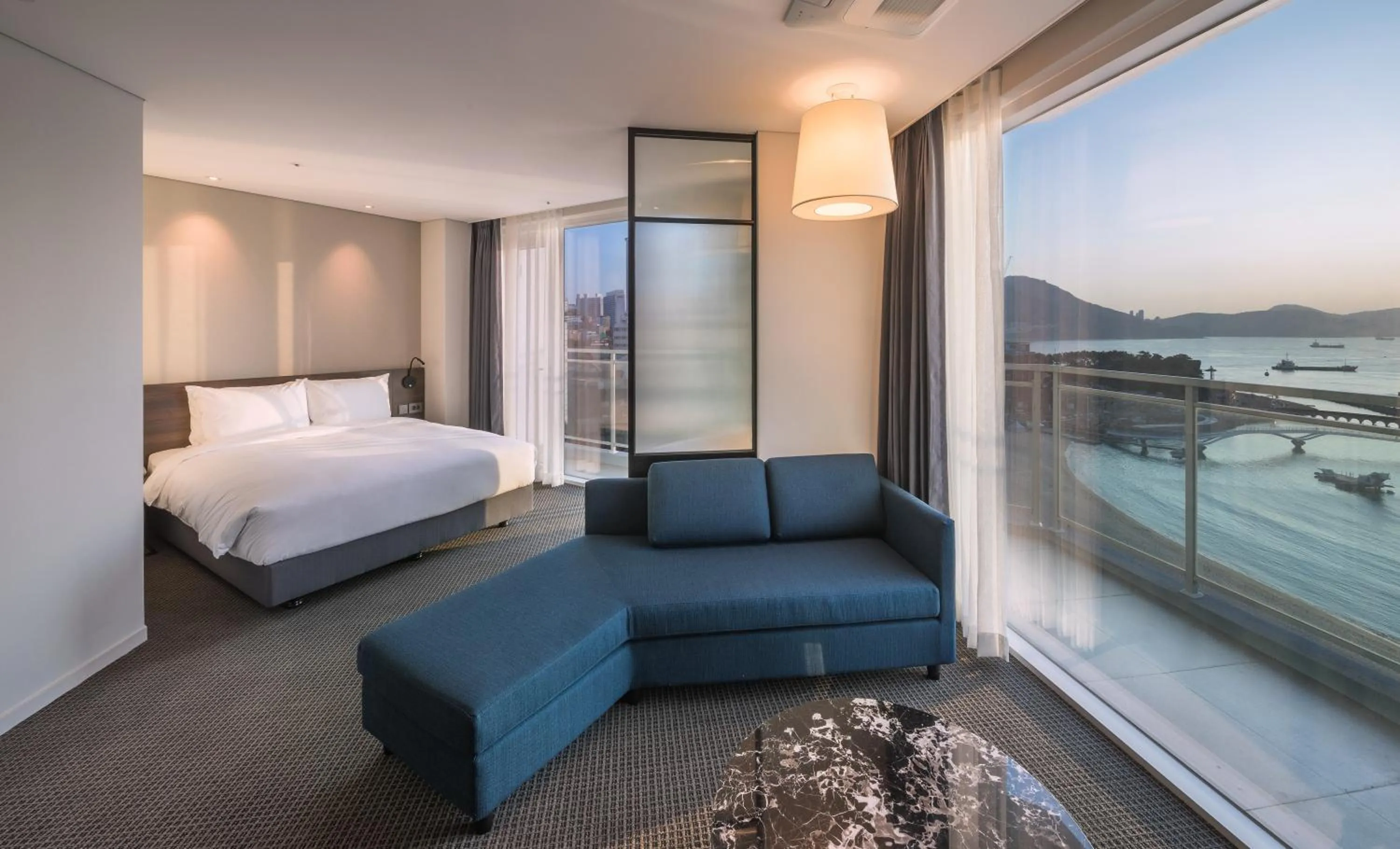 Junior Suite with Ocean View and Terrace in Grab The Ocean Songdo