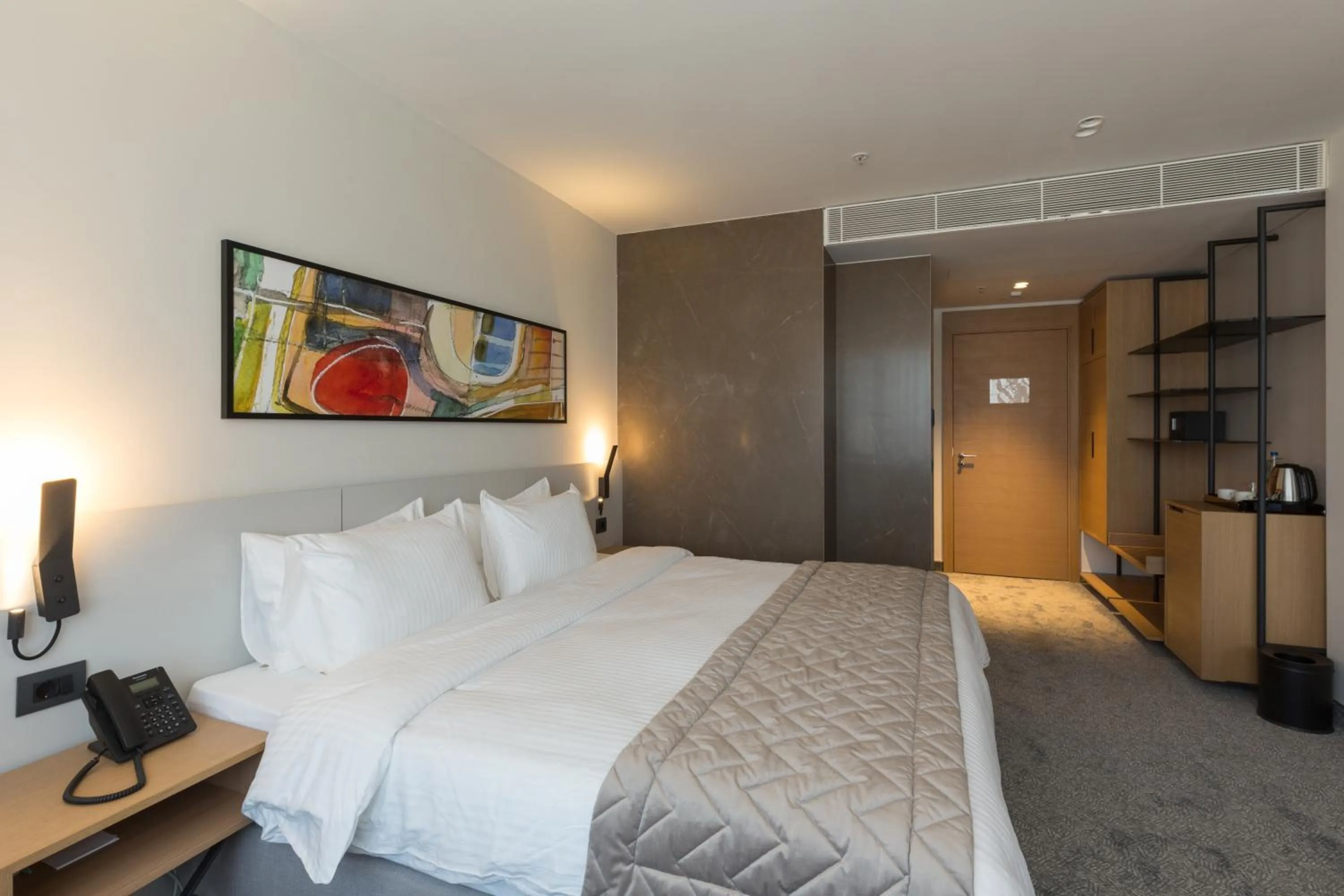 Standard Double Room with Free Wellness in Hotel Mona Plaza