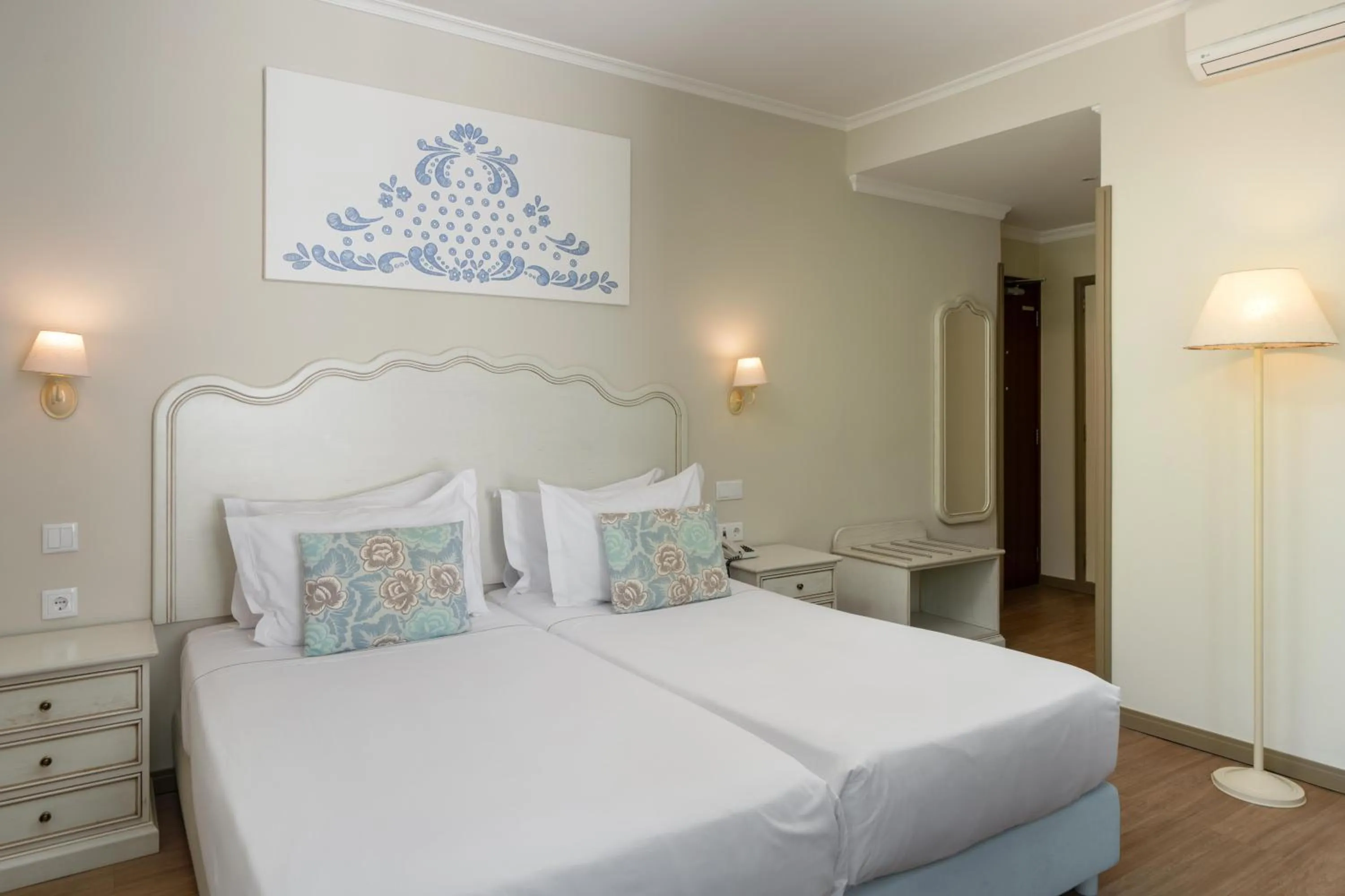Superior Double or Twin Room in Hotel Madeira