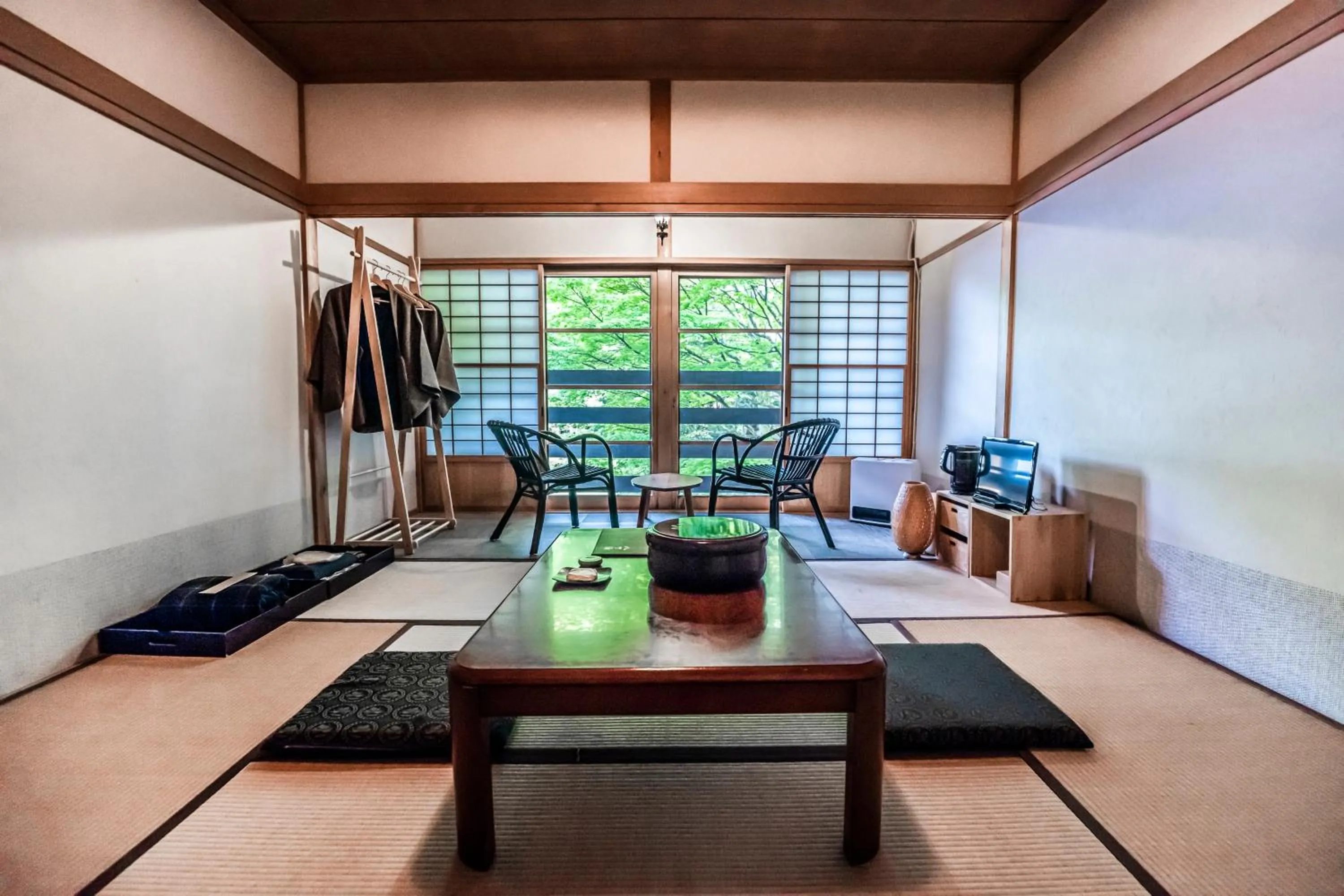 Japanese-Style Room with Shared Bathroom and Shared Toilet - single occupancy in Hacho no Yu