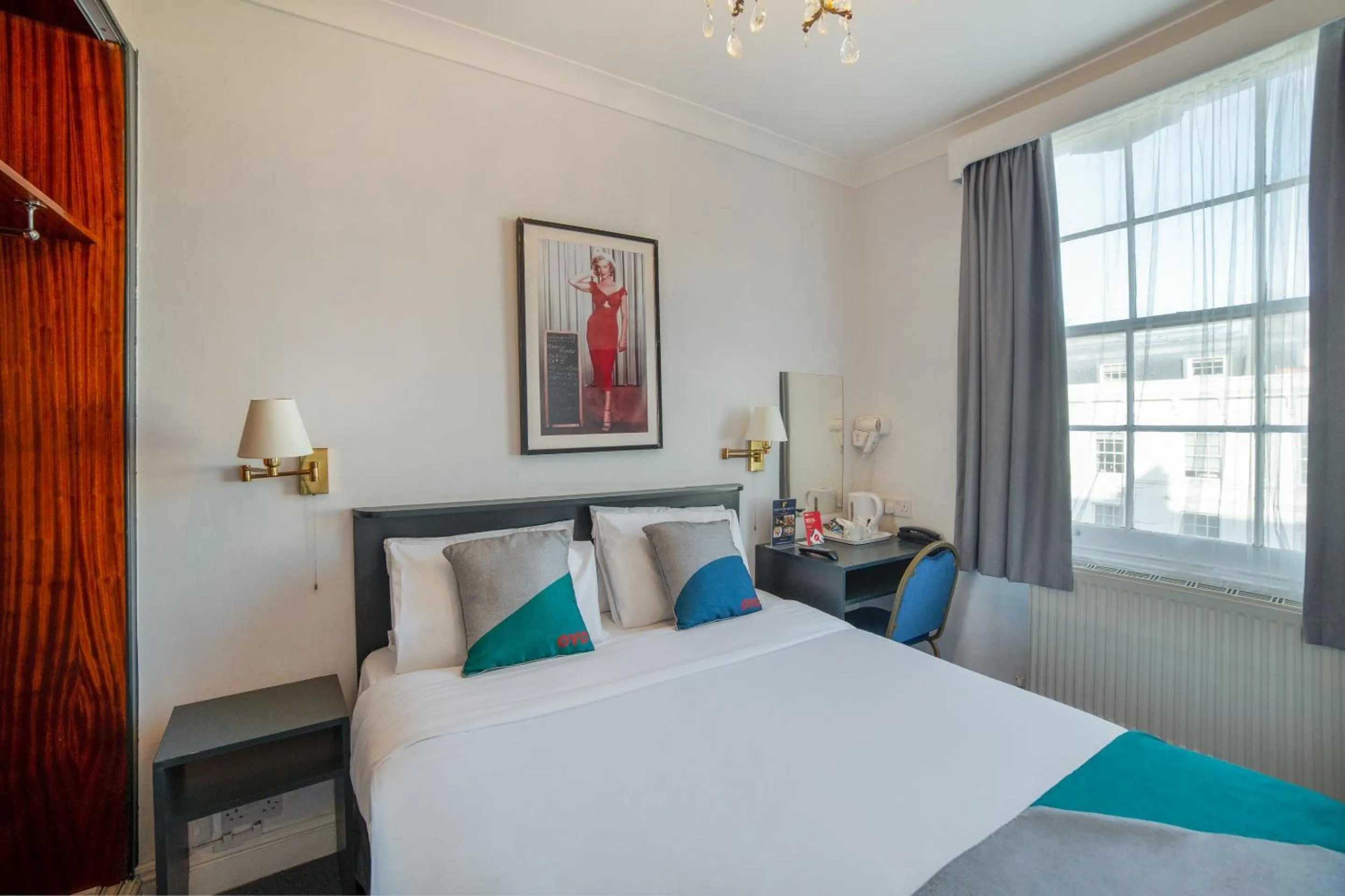 Standard Double Room in St George's Hotel