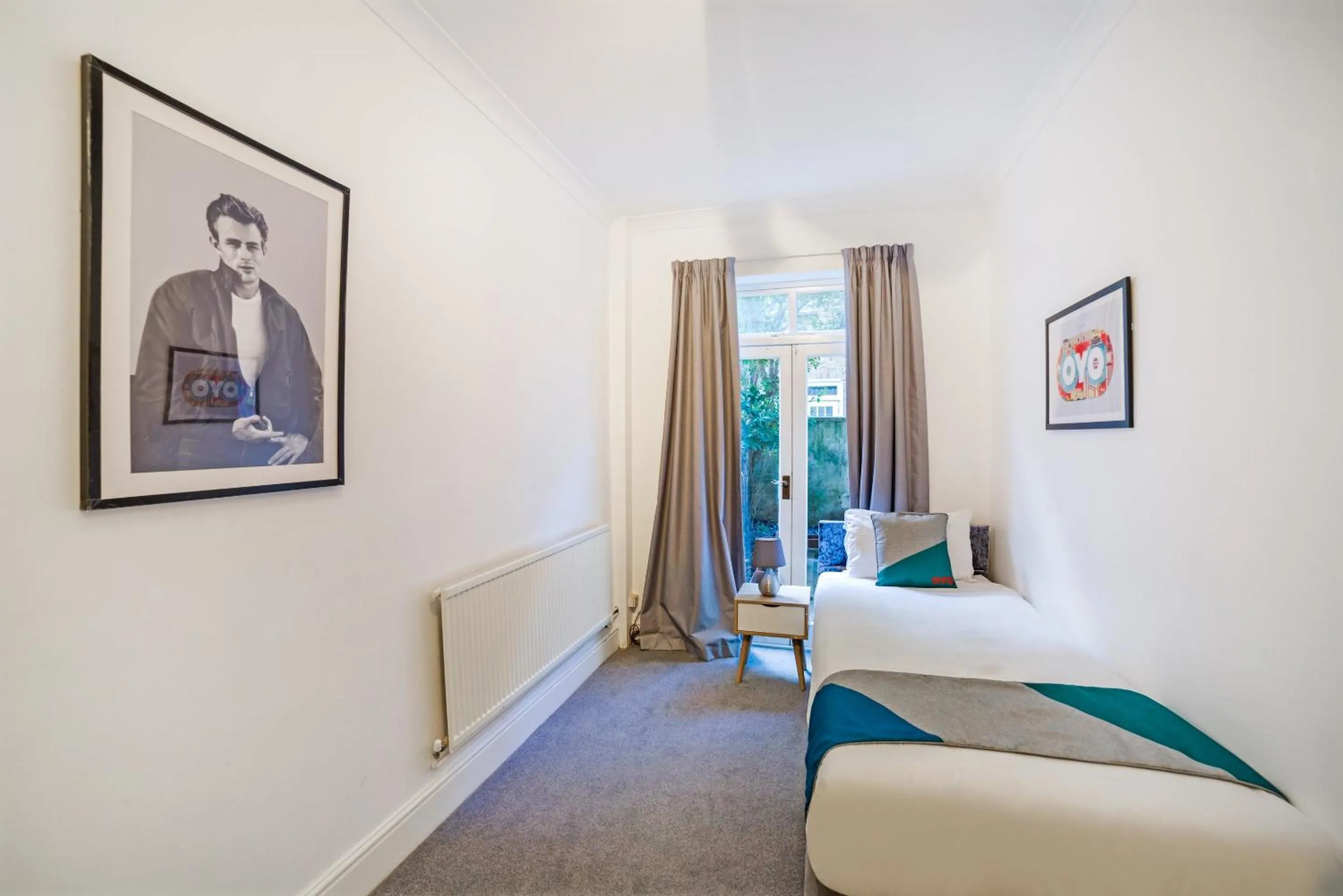 Standard Twin Room in St George's Hotel