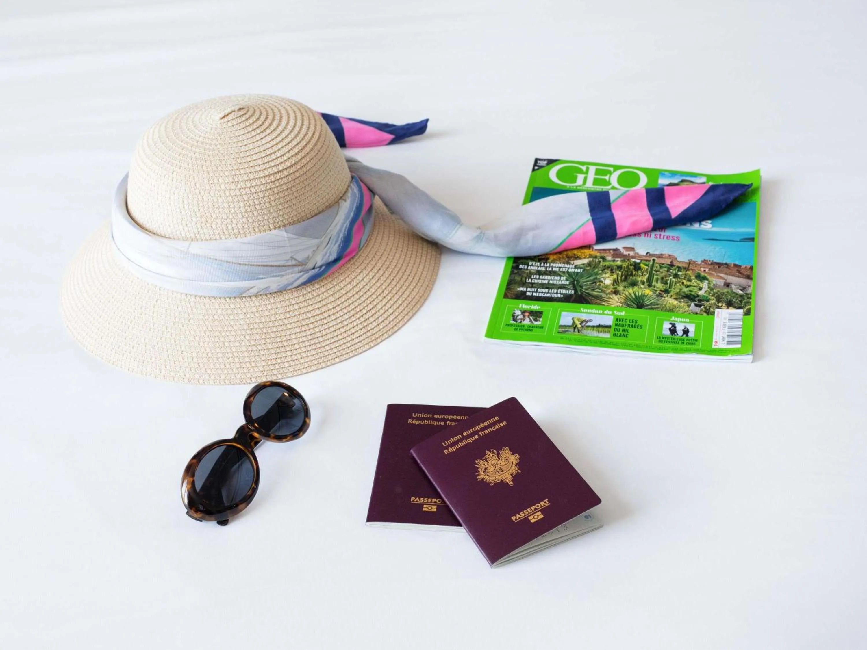 Communicating Superior Room with One Double Bed or Two Single Beds in Hotel Plaza Biarritz Plage - Handwritten Collection
