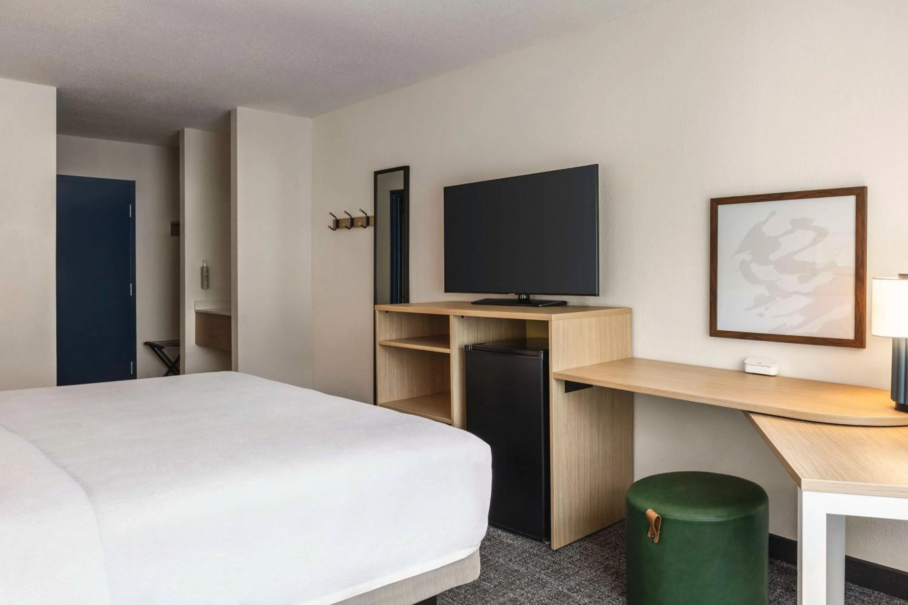 King Room with King Bed - Non-Smoking in Spark By Hilton Mystic Groton