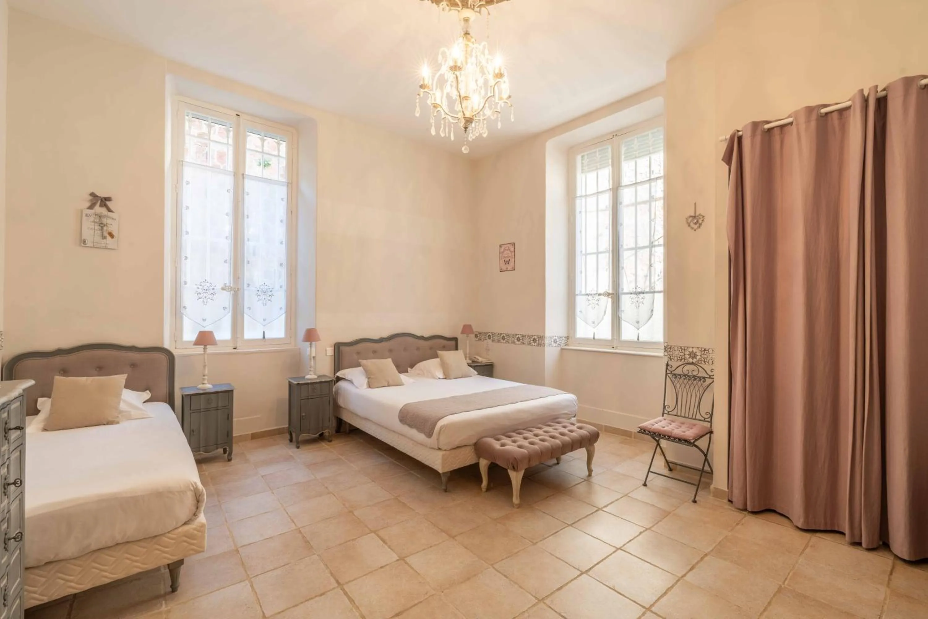 Superior Room Hill Side - No View in Hôtel l'Orangeraie