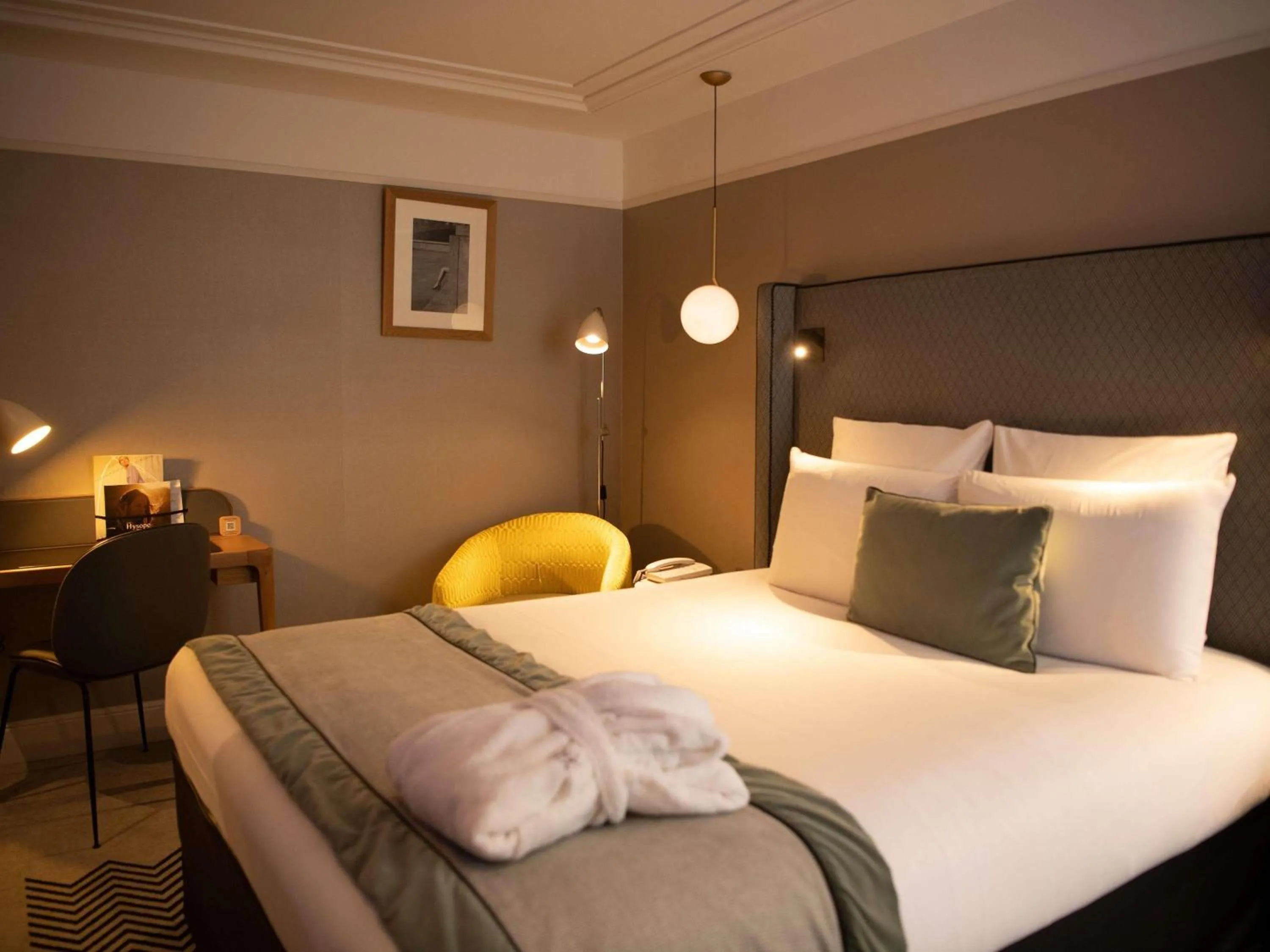 Privilege Double Room in Mercure Paris Opera Garnier Hôtel & Spa
