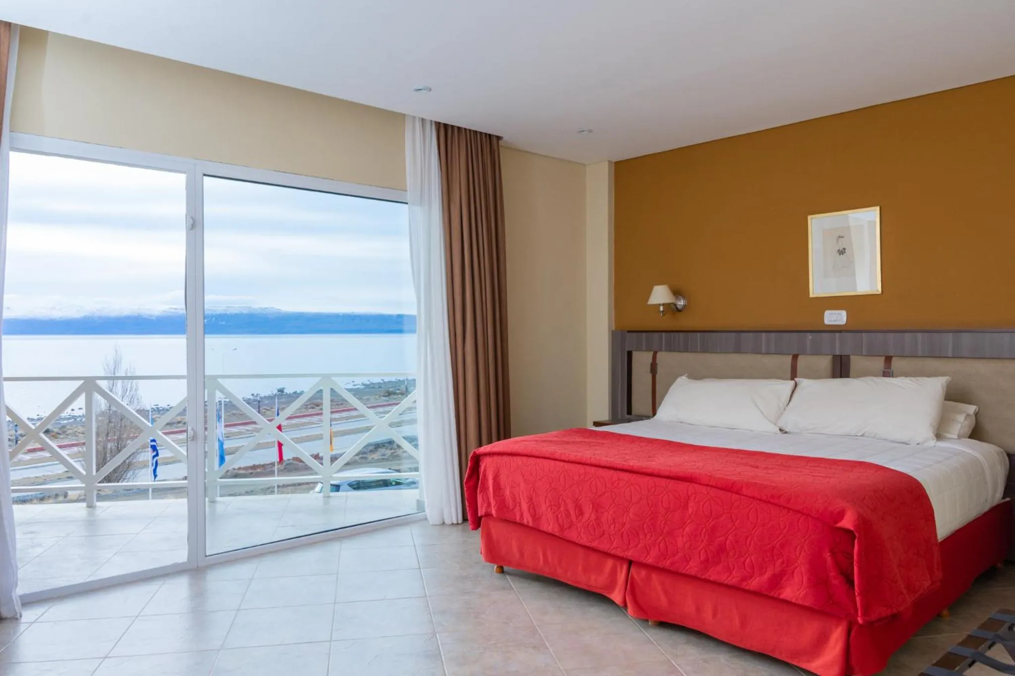 Deluxe Double or Twin Room with Balcony in Hotel Las Dunas
