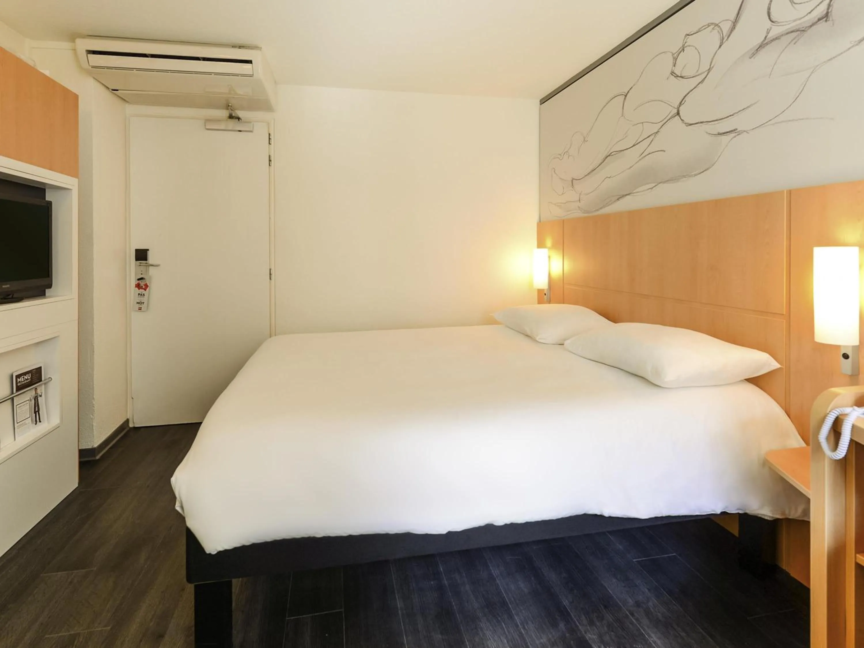 Standard Room with 1 Double Bed in ibis Lyon Part Dieu Les Halles