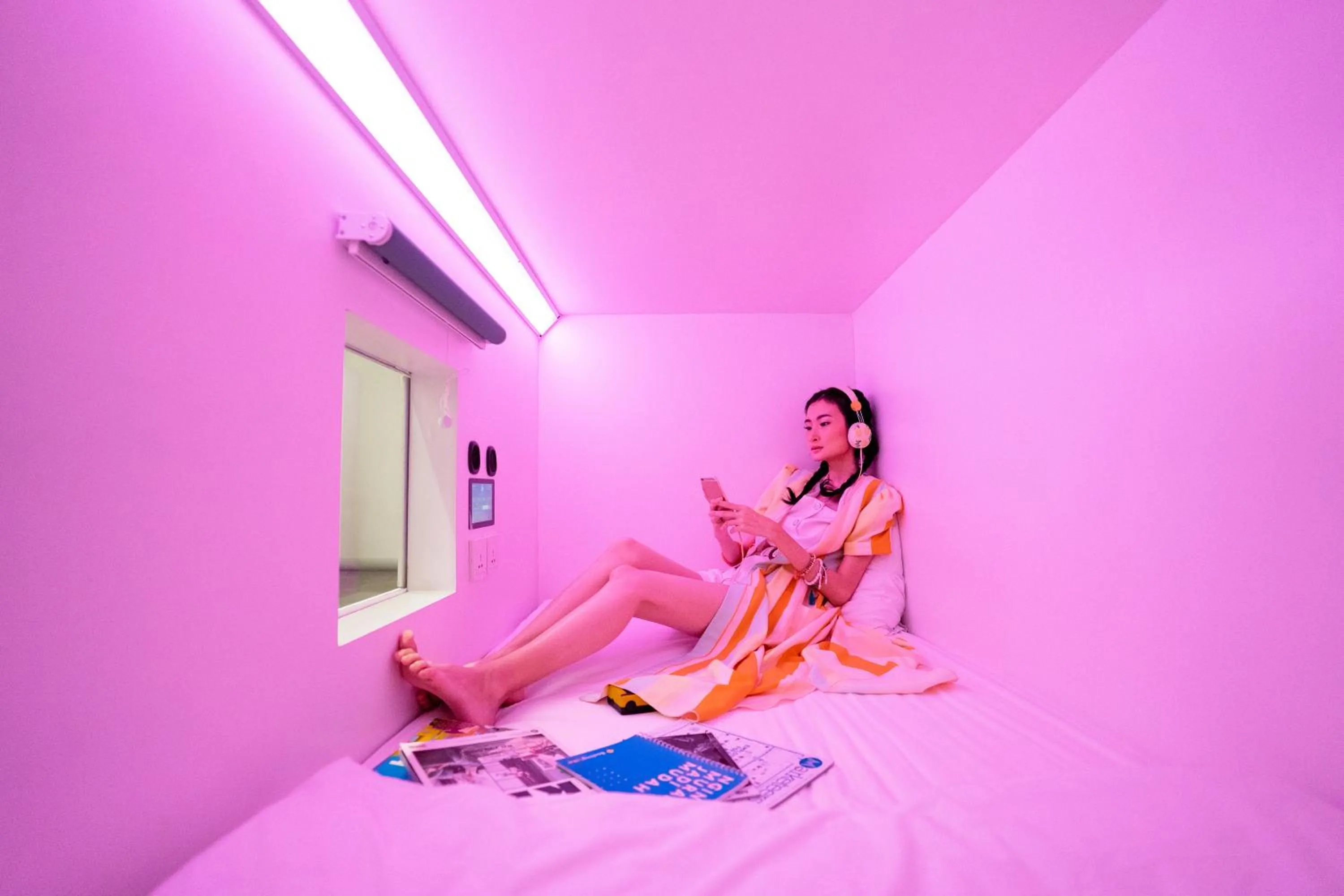 Sky Single in Bobopod Alun-Alun, Bandung