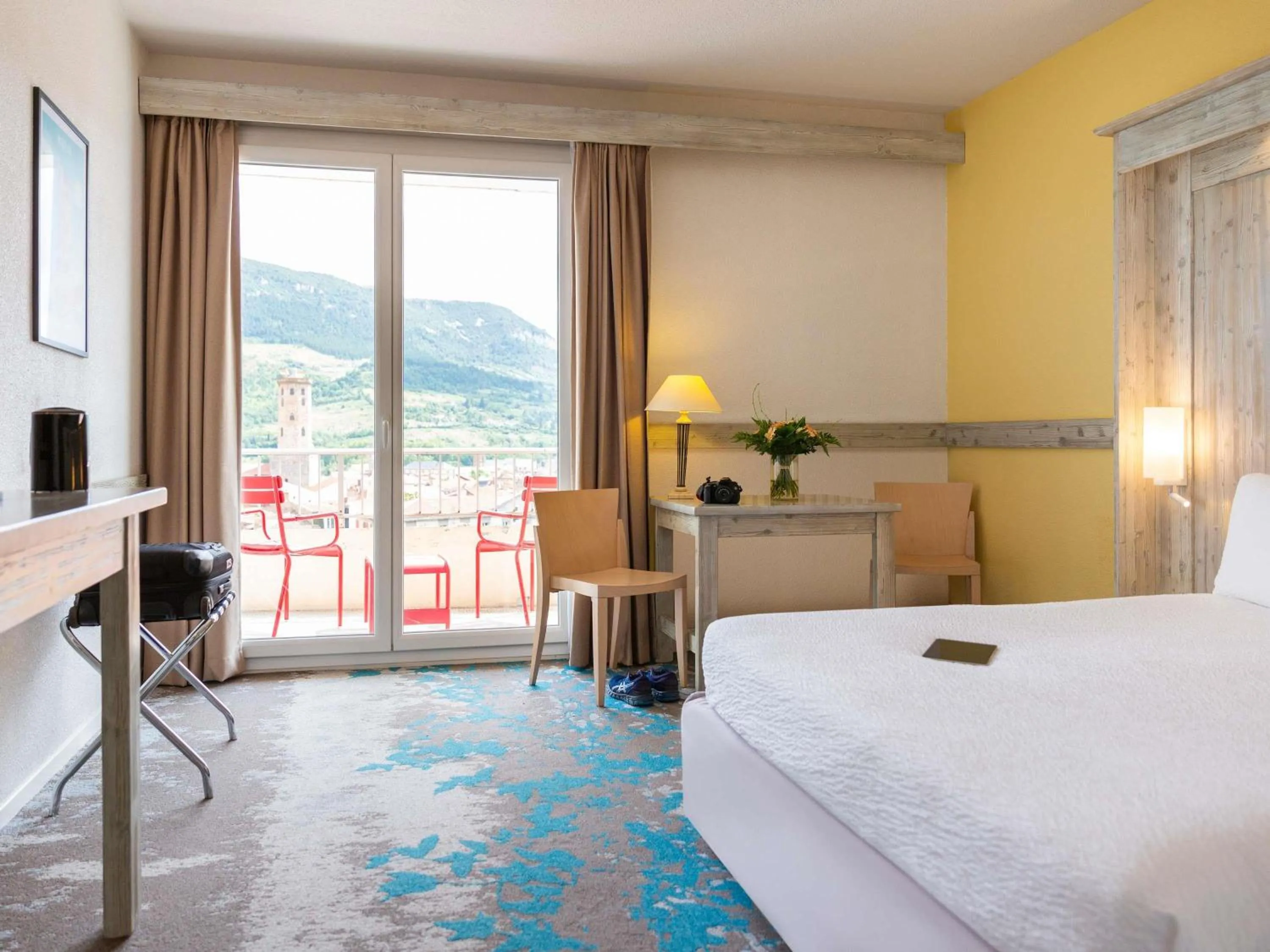 Classic Double Room with Viaduct View in Mercure Millau