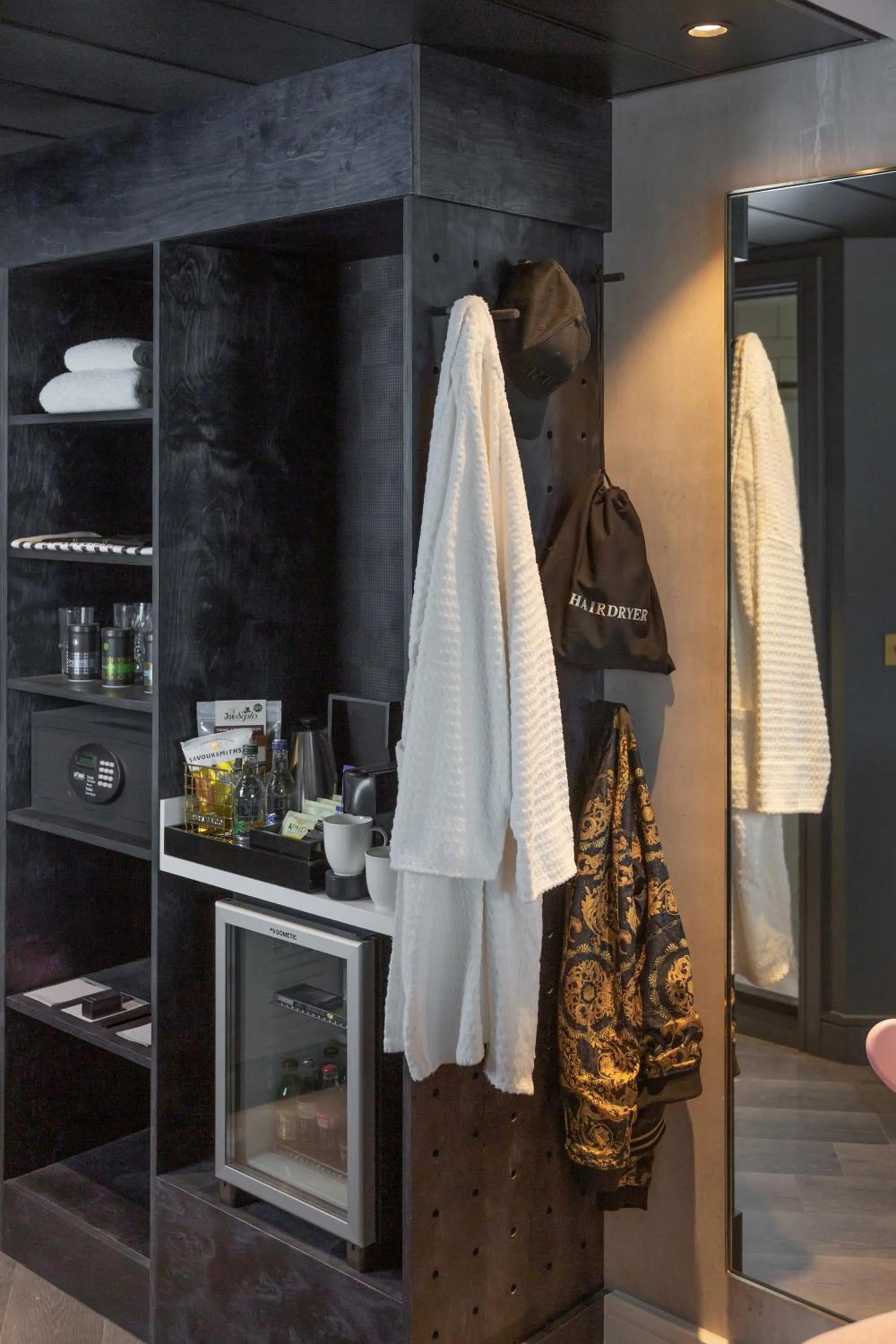 Club Twin Room in voco Manchester - City Centre by IHG