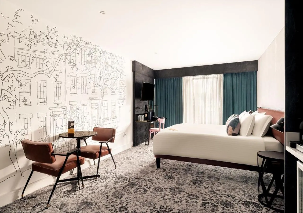 Standard King Room - Disability Access in voco Manchester - City Centre by IHG
