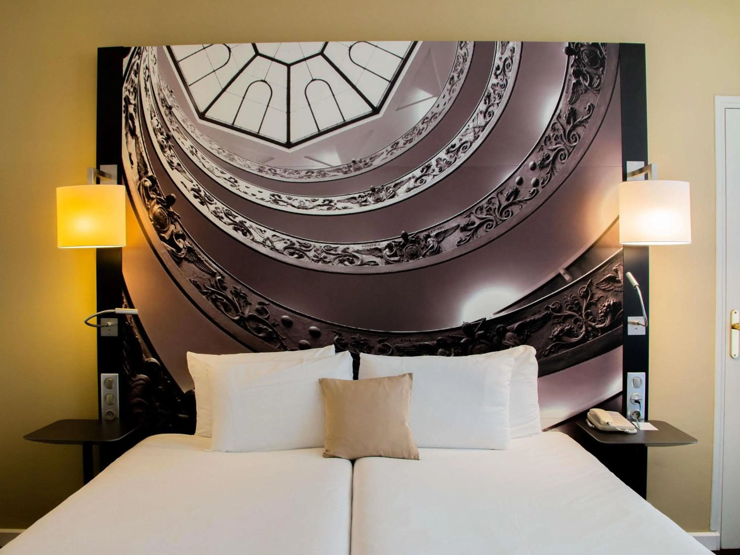 Classic Twin Room in Mercure Lyon Centre Beaux-Arts