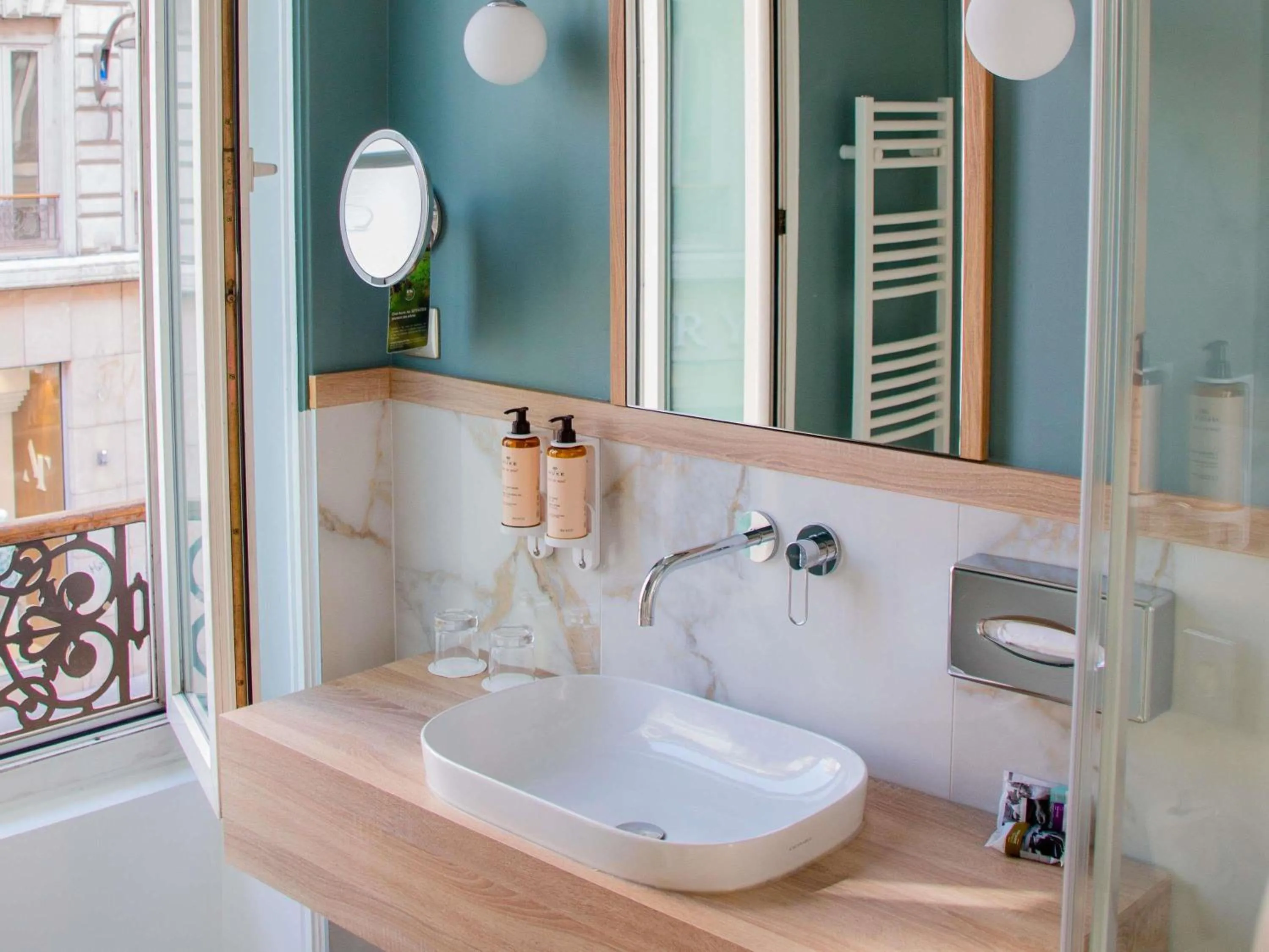 Privilege Double Room in Mercure Lyon Centre Beaux-Arts