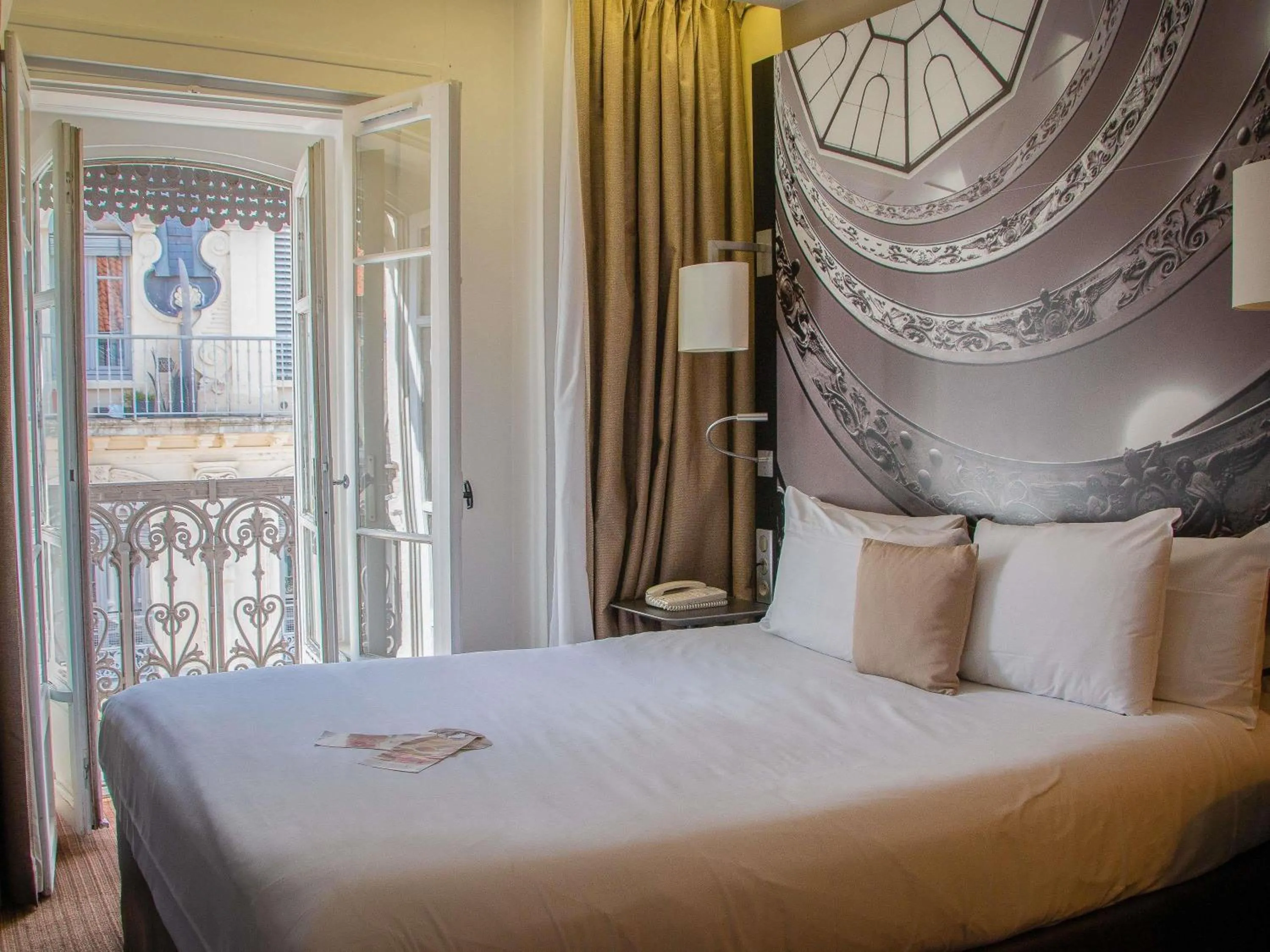 Classic Double Room in Mercure Lyon Centre Beaux-Arts