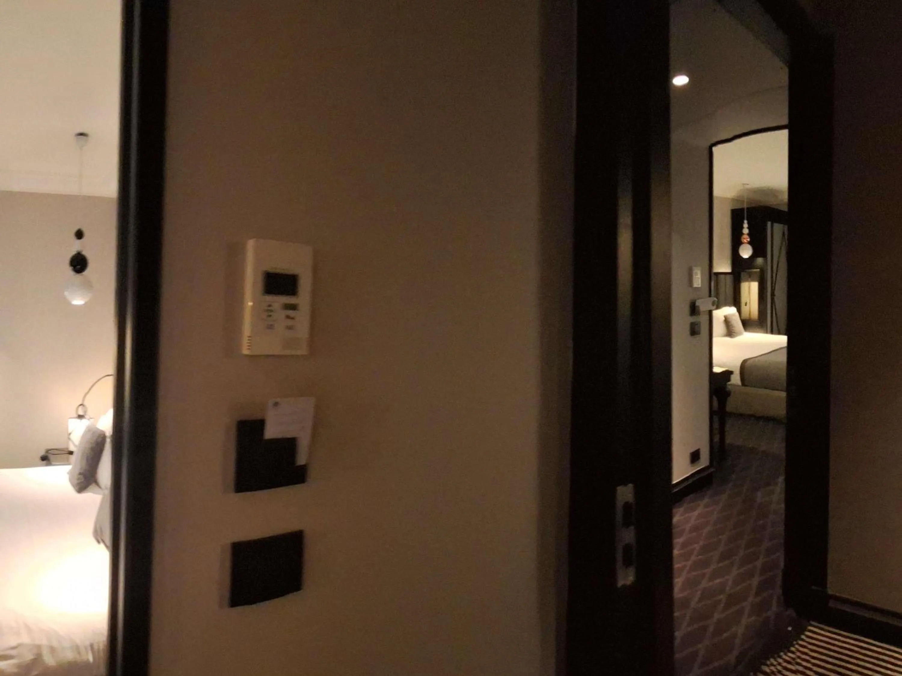 Family Room - Two connecting Rooms in Mercure Paris Arc de Triomphe Wagram