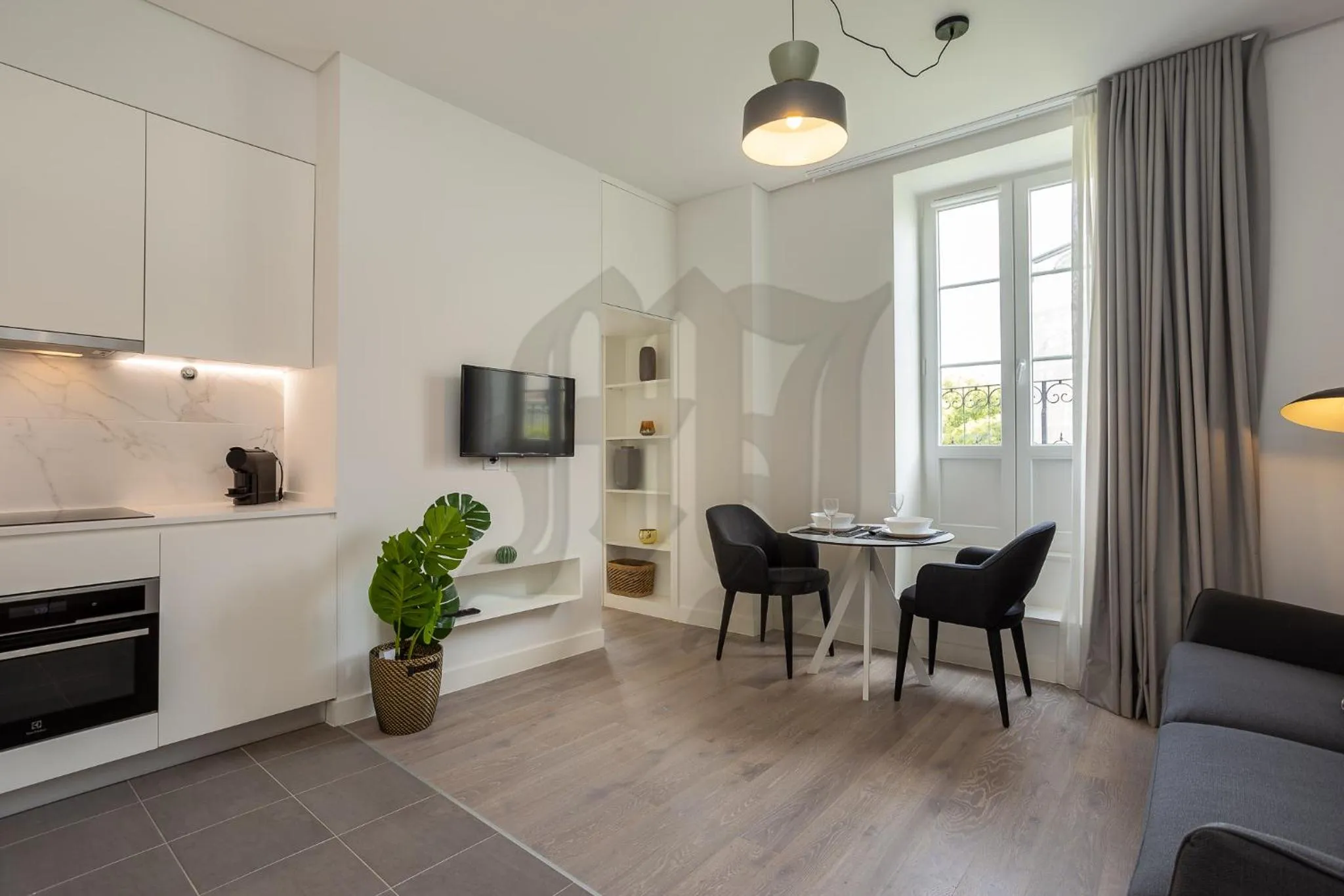 One-Bedroom Apartment in Morgan-Jupiter Apartments