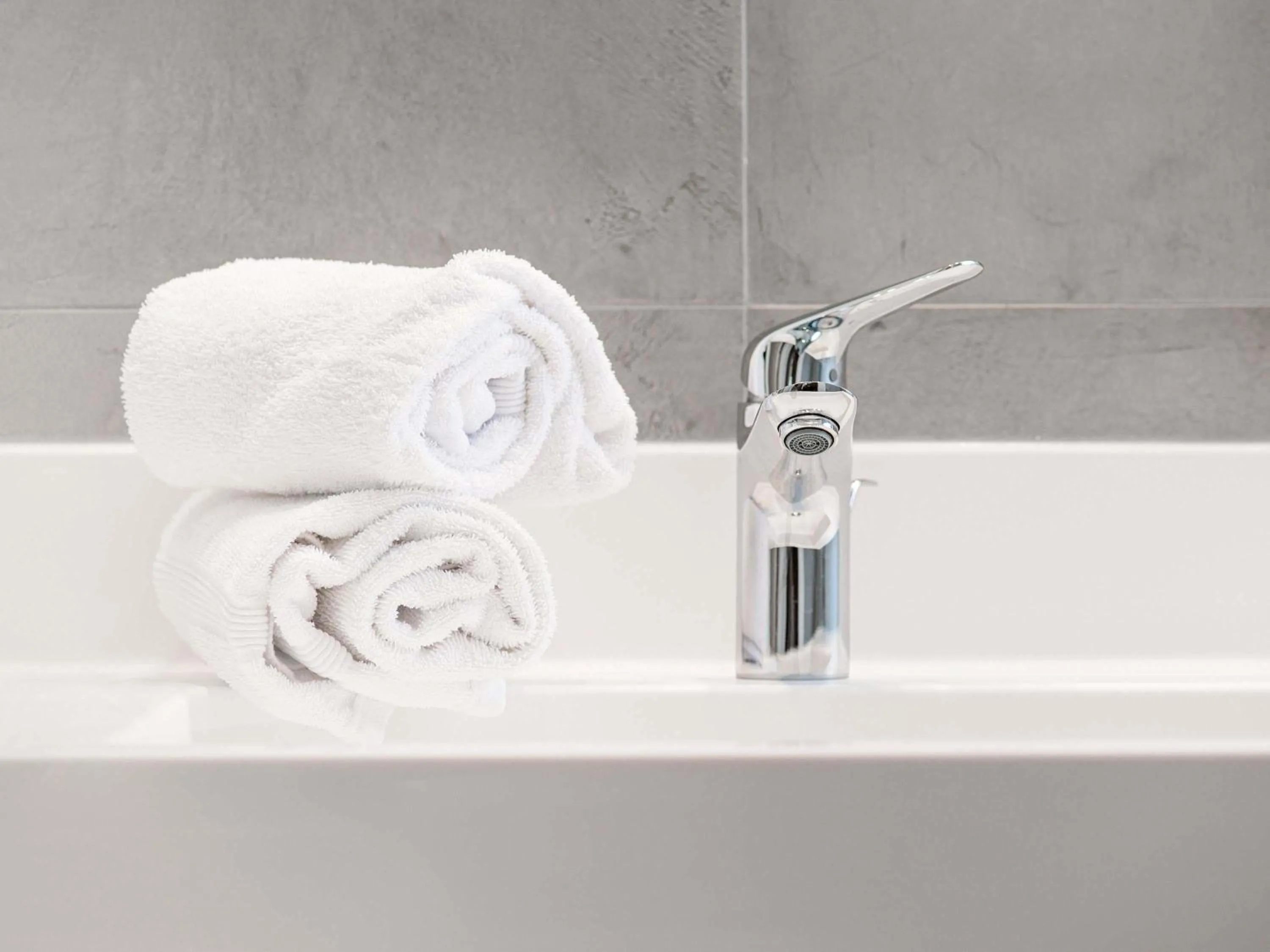 Room with Double Bed - Mobility Accessible  in Mercure Bourg En Bresse