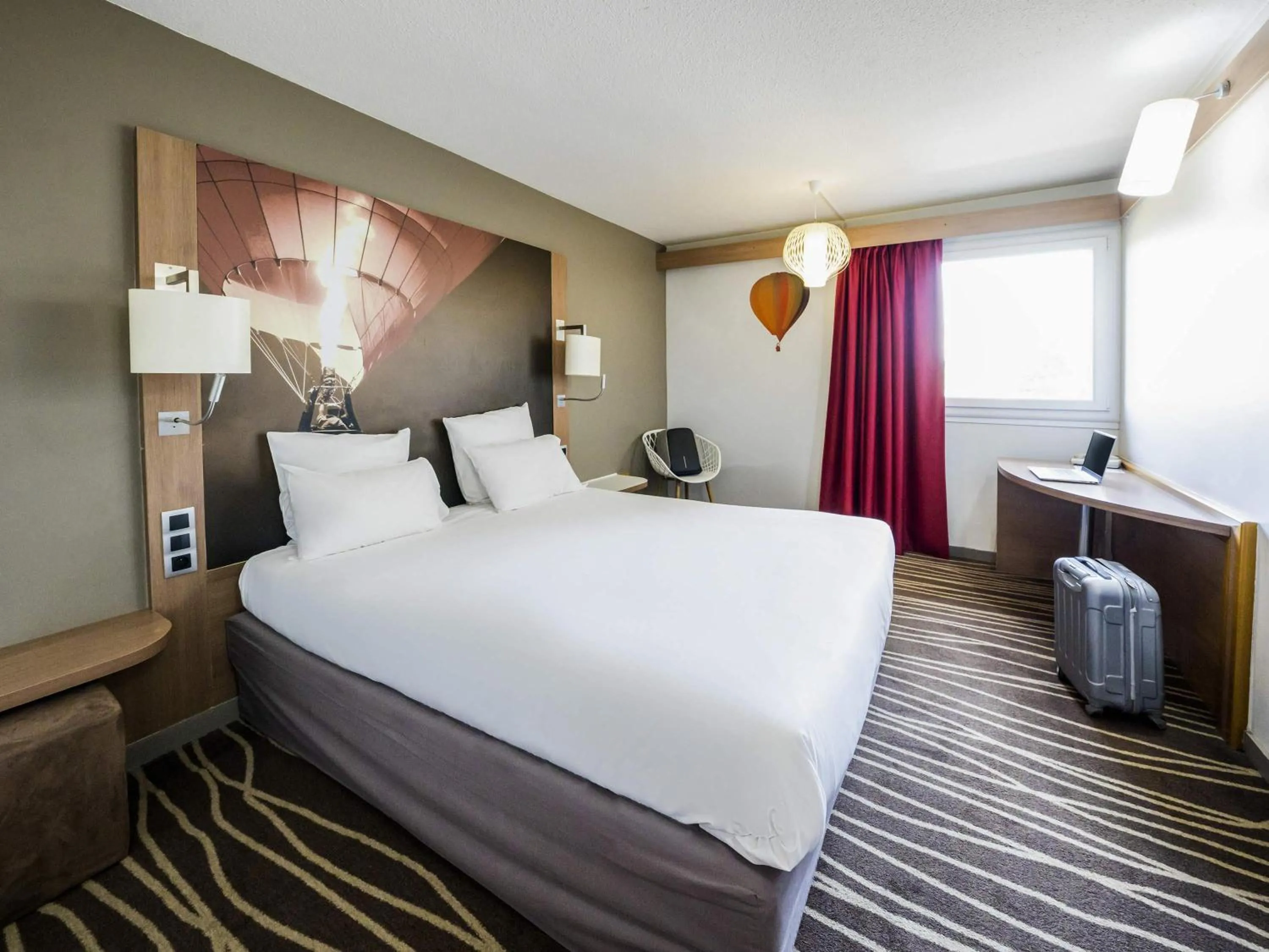 Classic Room with One Double Bed in Mercure Vienne Sud Chanas