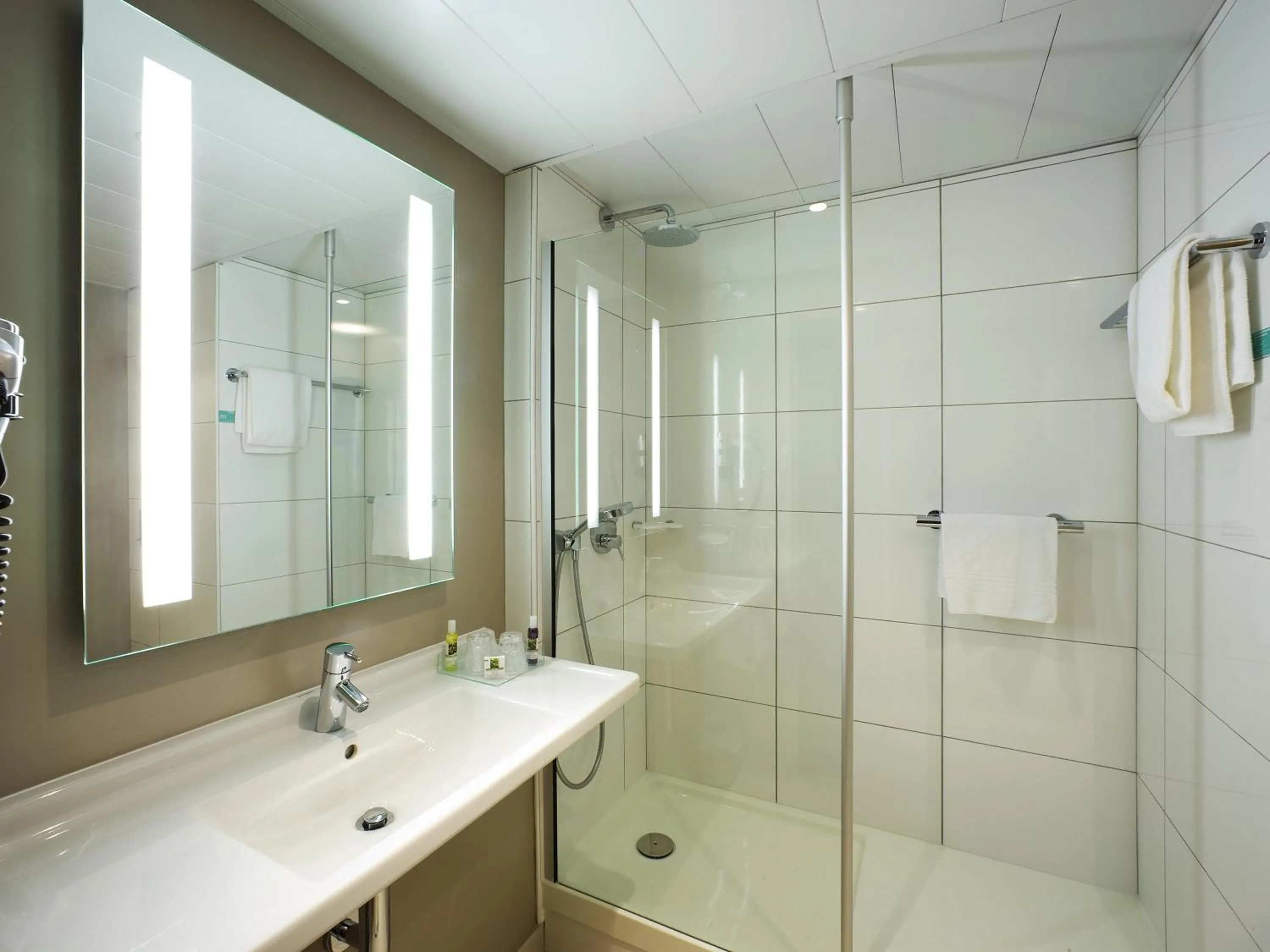 Standard Double Room in Mercure Angers Centre de Congrès