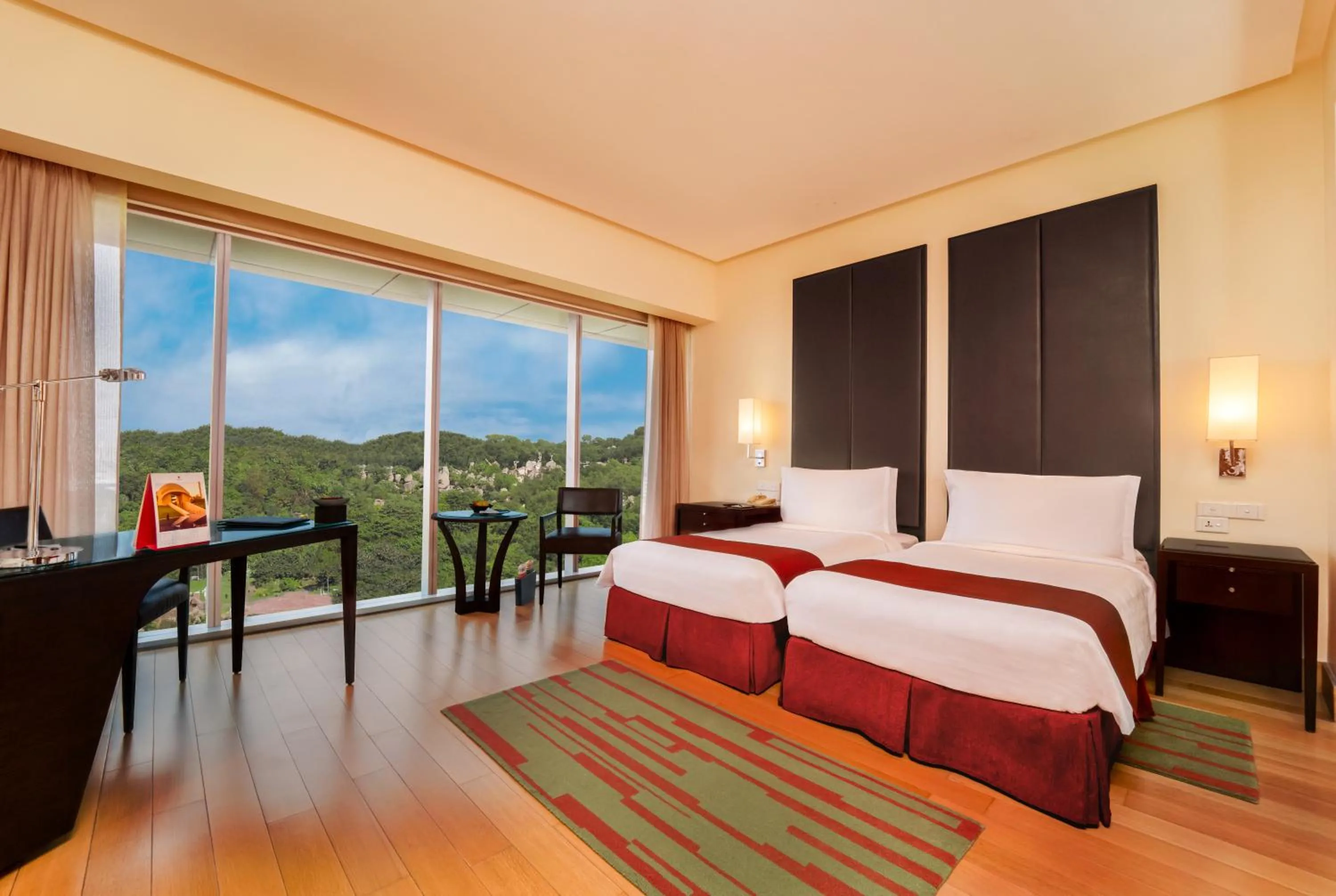 Deluxe Park View Room Twin Bed in Trident Hyderabad