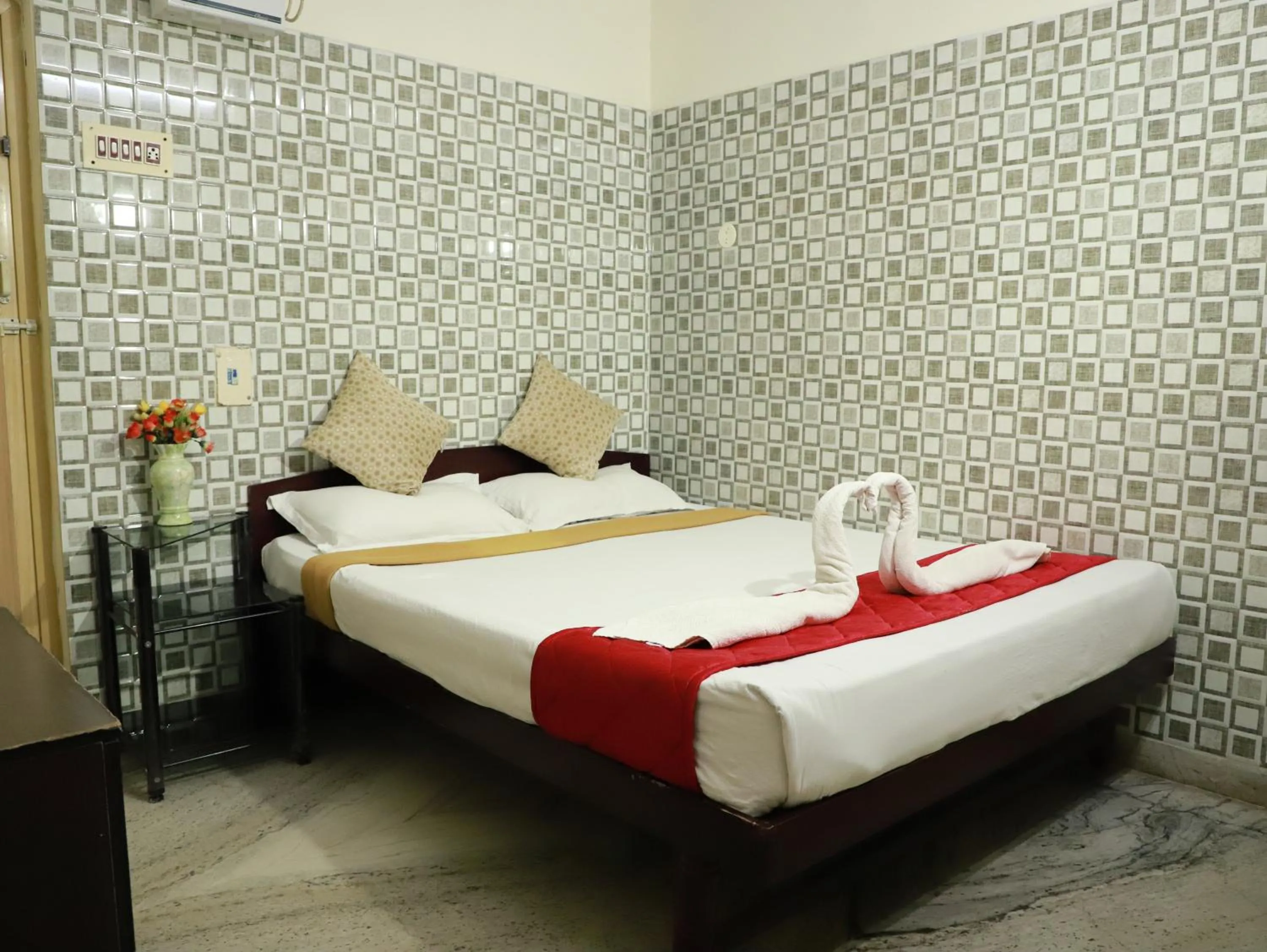 Single Room in Just Guest House, Chennai Airport