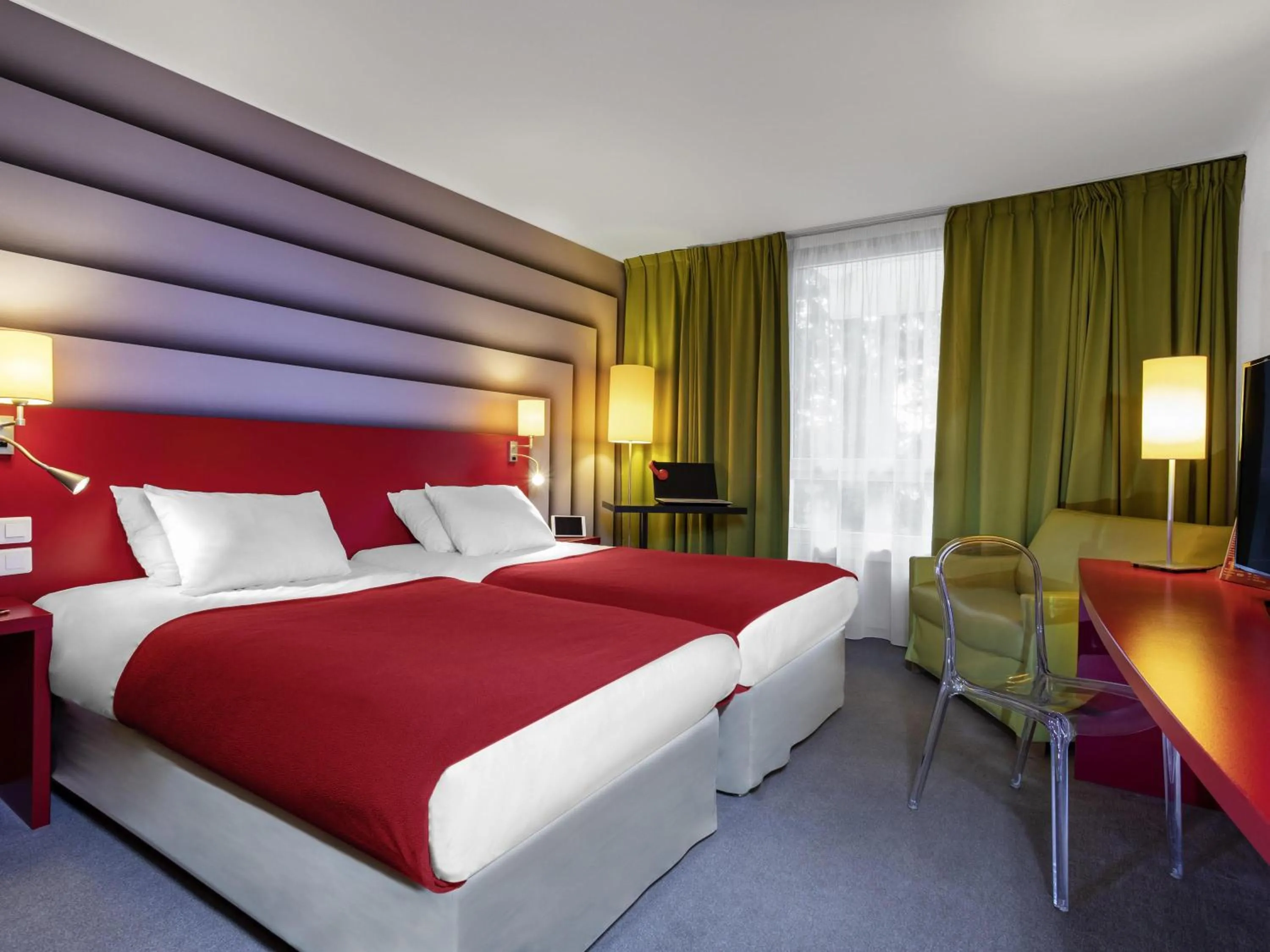 Standard Twin Room with Sofa in ibis Styles Avignon Sud