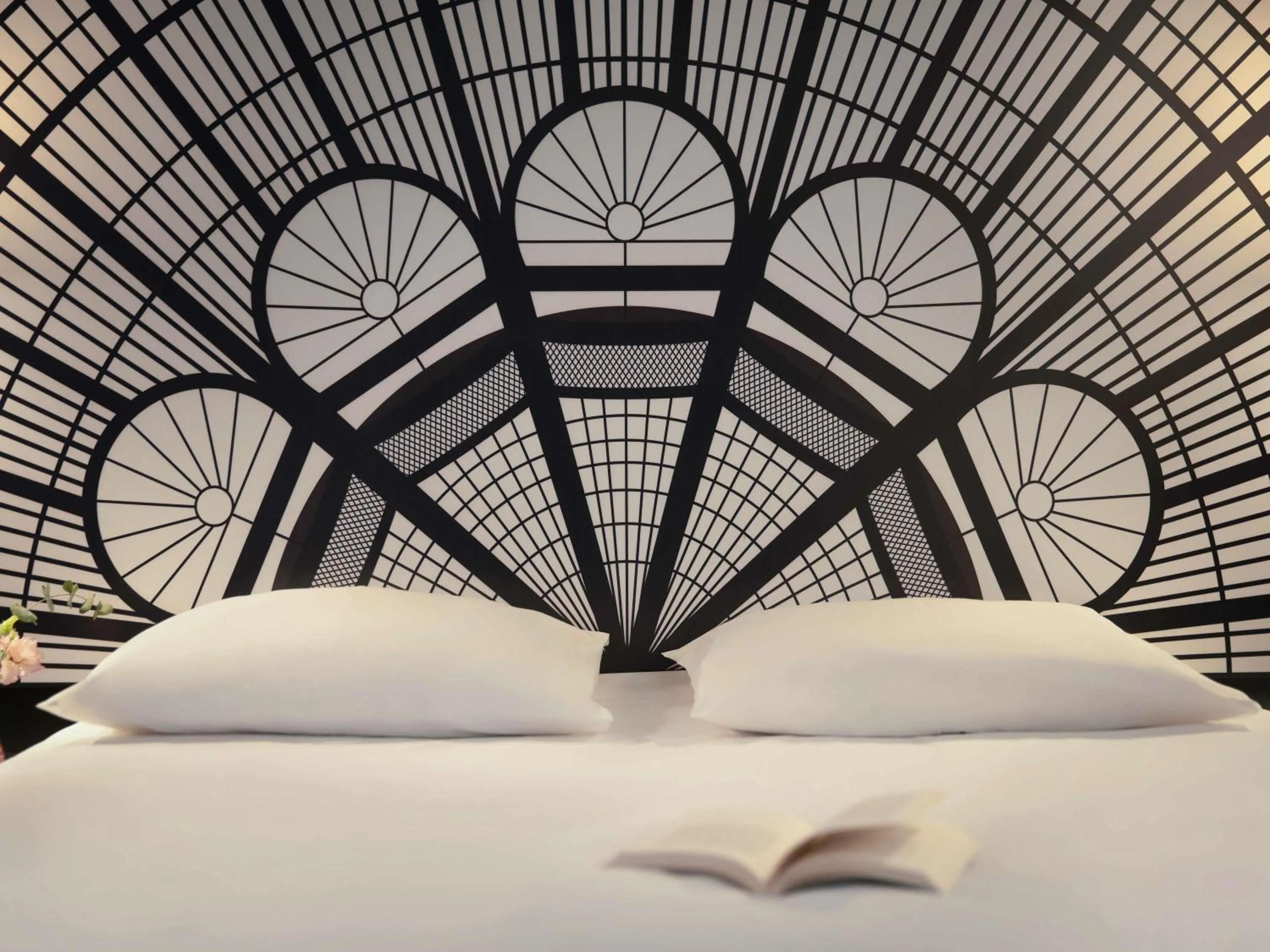 Privilege Room with 1 King-Size bed - High floor in Mercure Paris Porte De Versailles Expo