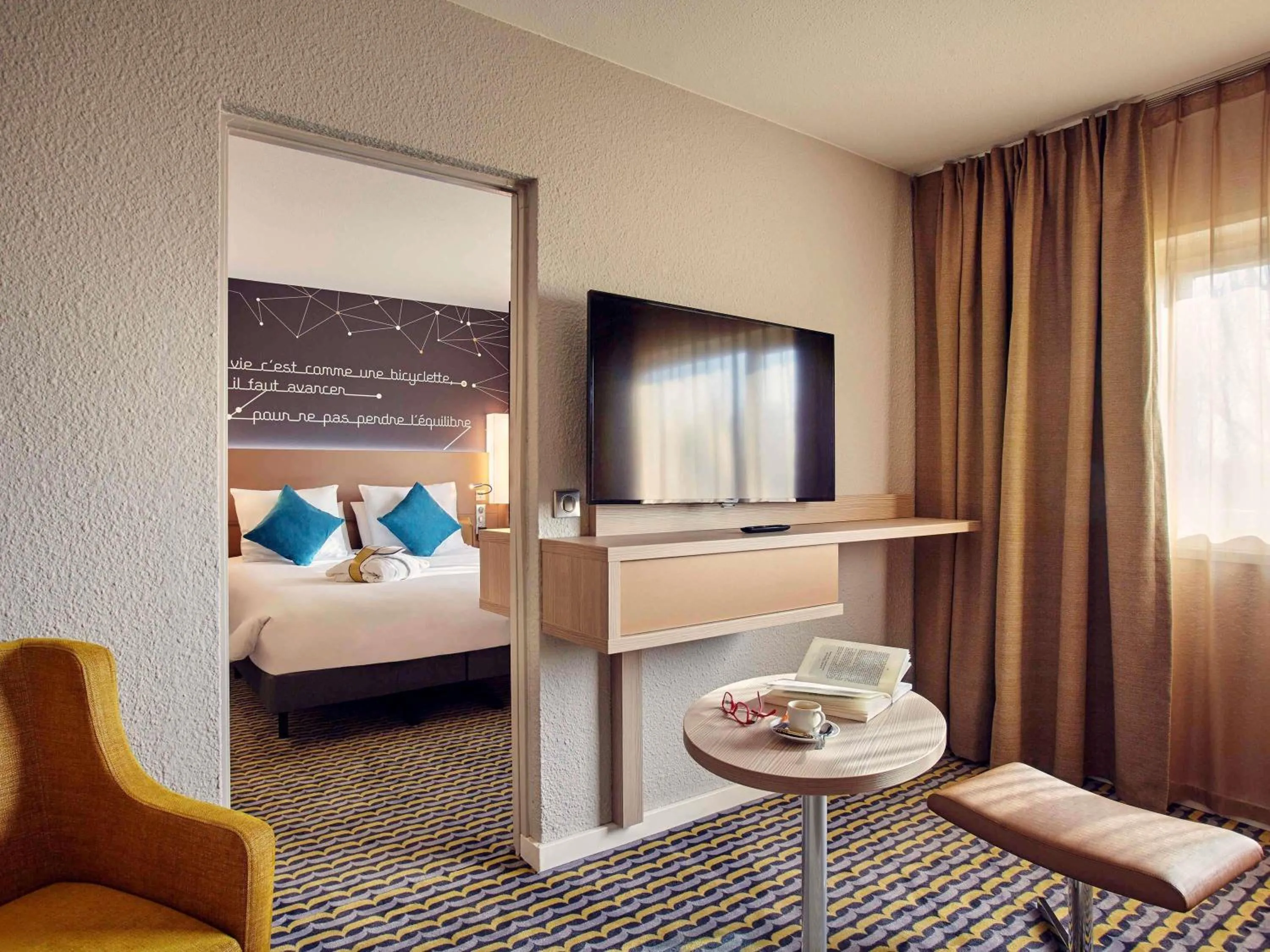 Junior Suite with One Double Bed and One Sofabed in Mercure Paris Sud Les Ulis-Courtaboeuf