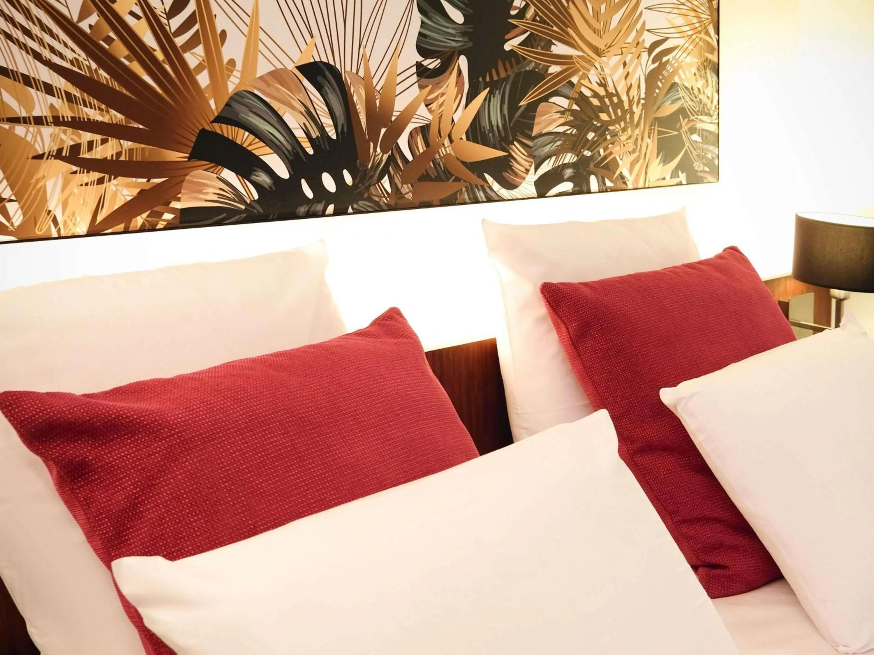 Standard Twin Room in Mercure Perpignan Centre