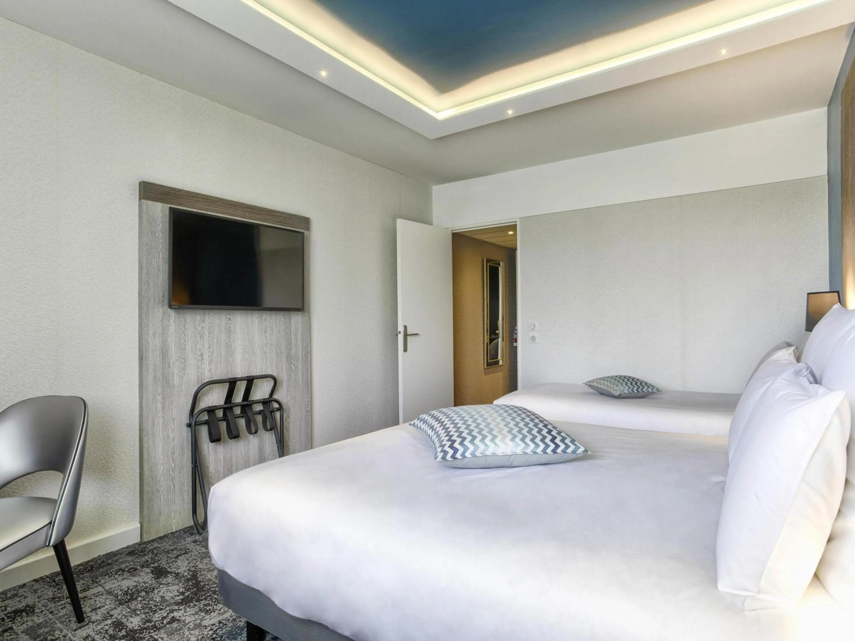 Classic Triple Room with Spa Access in Mercure Cabourg Hôtel & Spa